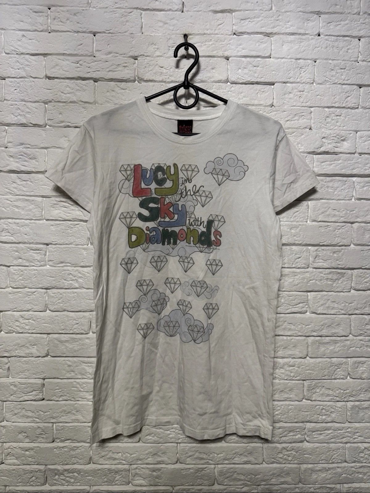 Other Vintage 1995 The Beatles Tee Lucy In The Sky Diamonds Lennon Size US XL / EU 56 / 4 - 1 Thumbnail