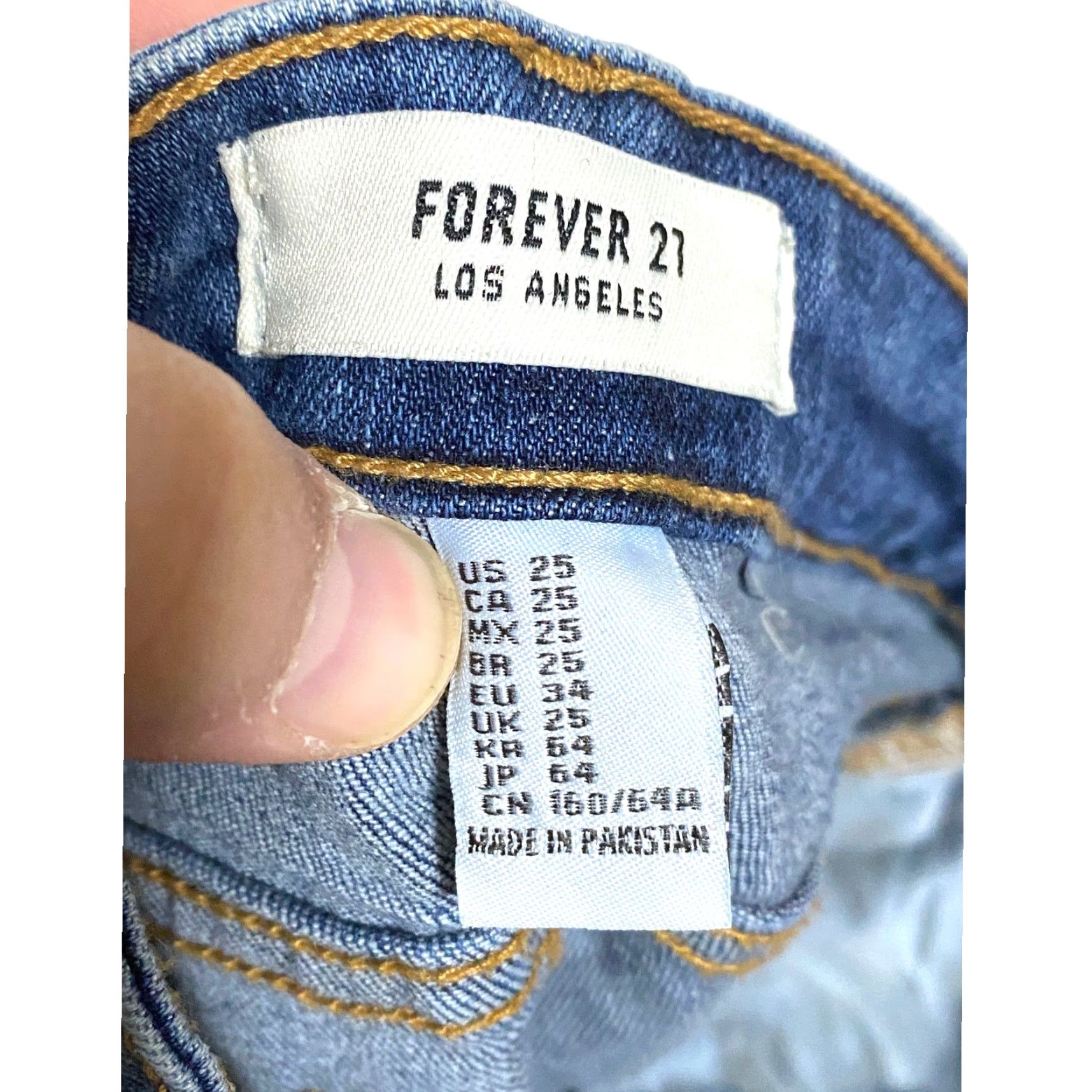 Forever 21 Forever 21 Shortie Frayed Raw Hem Jean Shorts Womens 25 Distressed Grunge Summer Jeans Shorts Womens 25 Blue Boys/Girls? Size 42" / US 20 - 4 Thumbnail