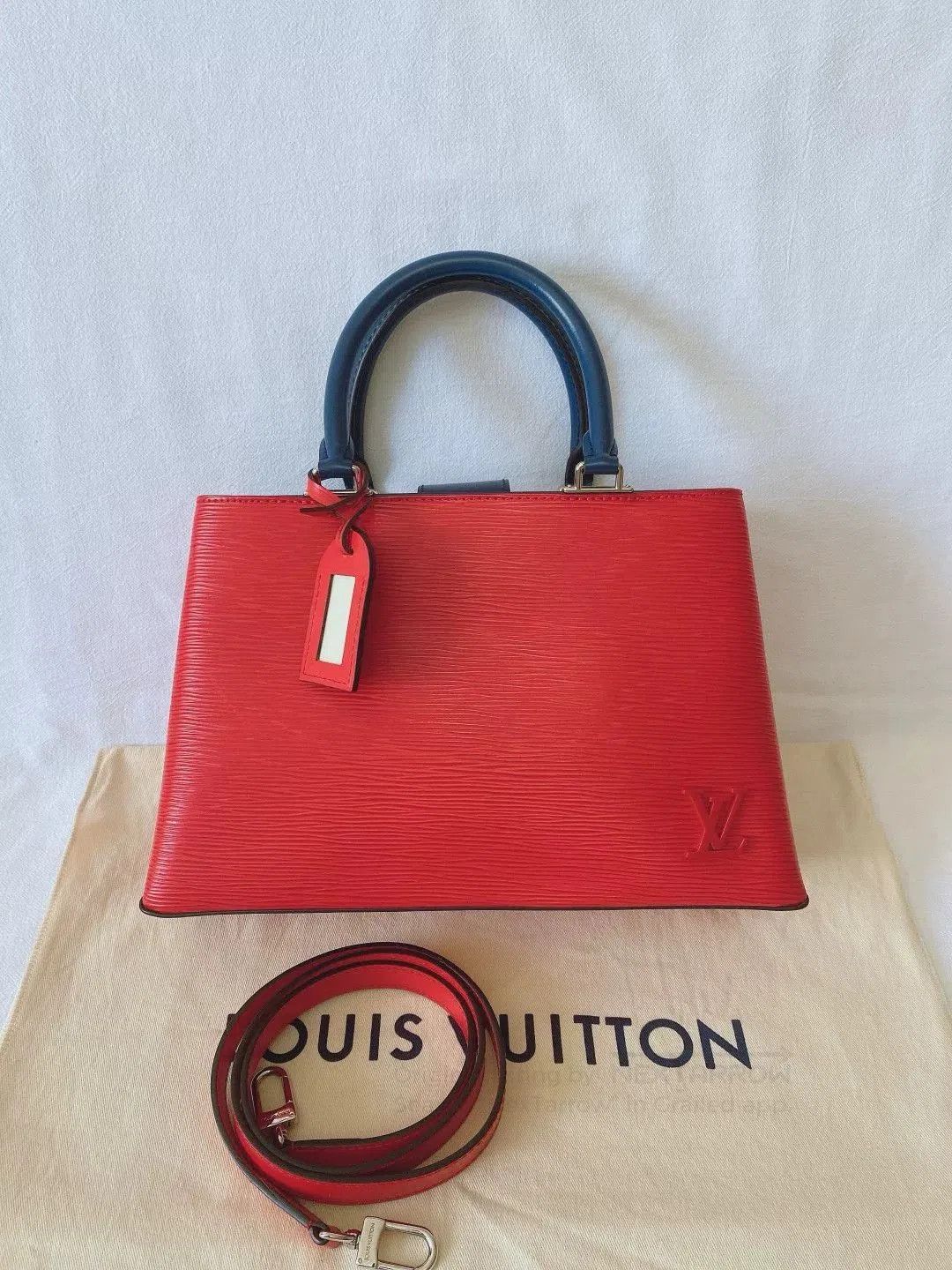 Louis Vuitton LV Kleber Medium Water Wave Leather Bag. Size ONE SIZE - 1 Thumbnail