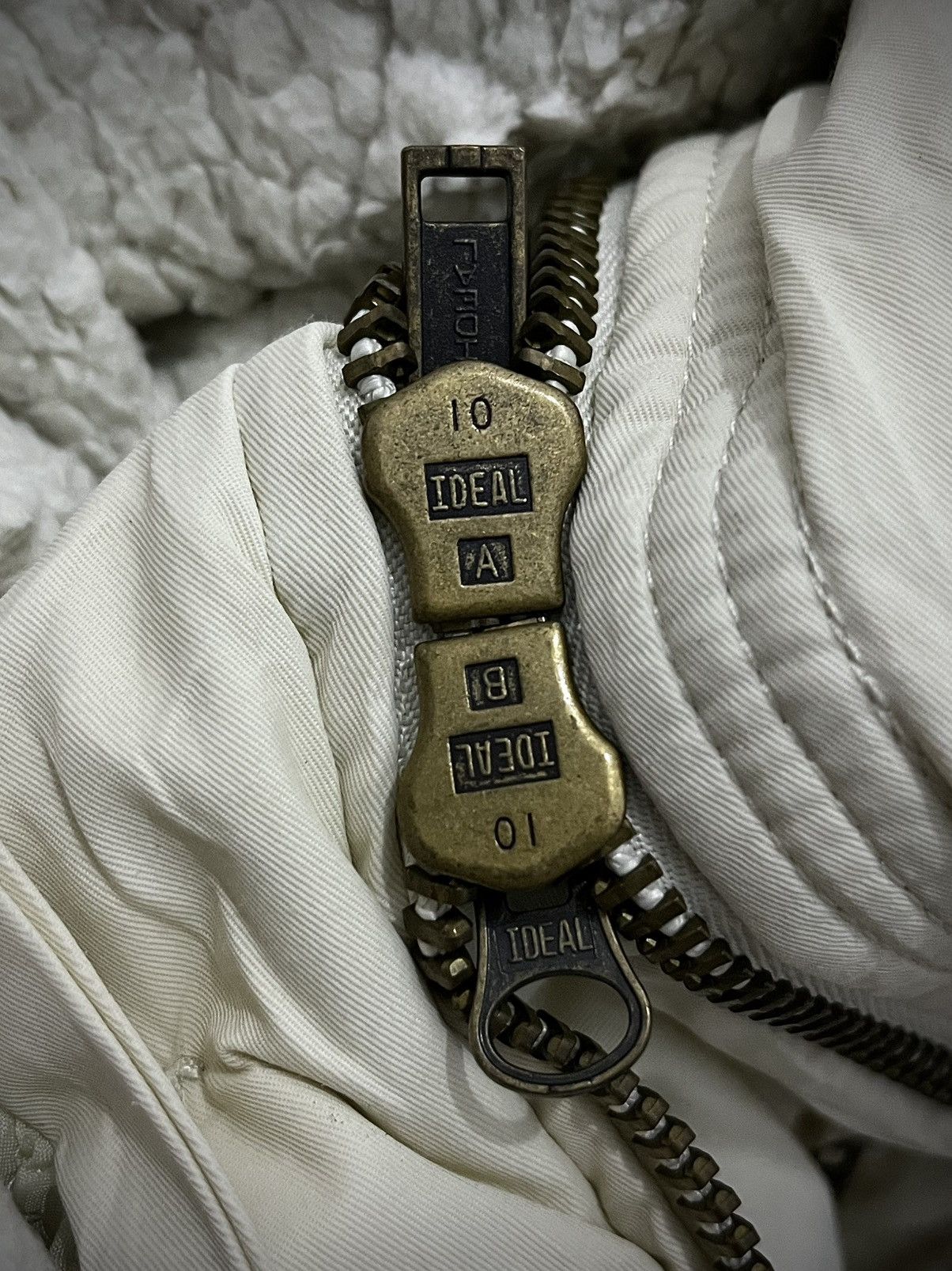 MOUSSY 2000s Moussy Milky White Jacket Size US M / EU 48-50 / 2 - 8 Thumbnail