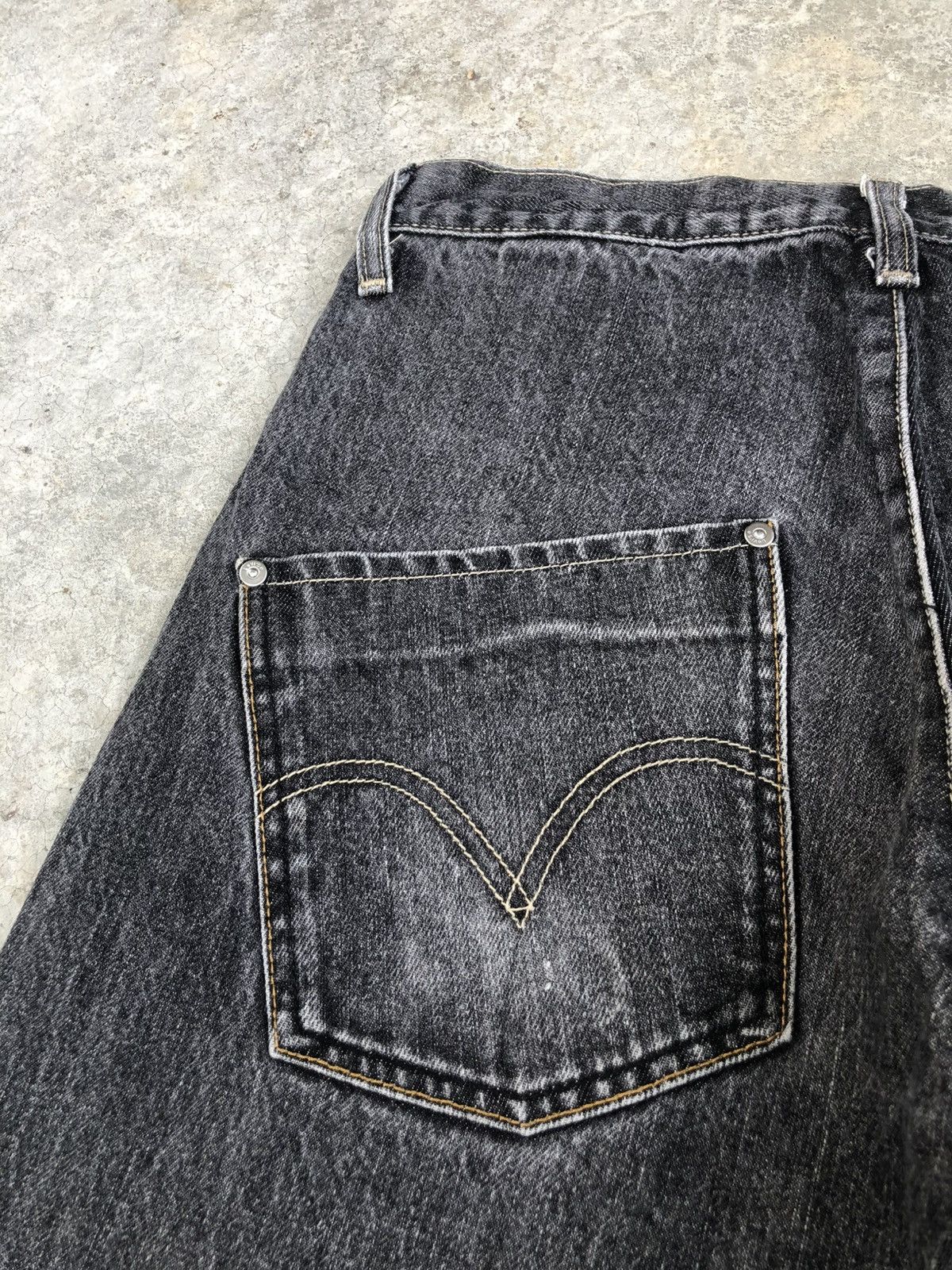 Levi's Levi’s Engineered Loose Fit Size US 32 / EU 48 - 18 Thumbnail