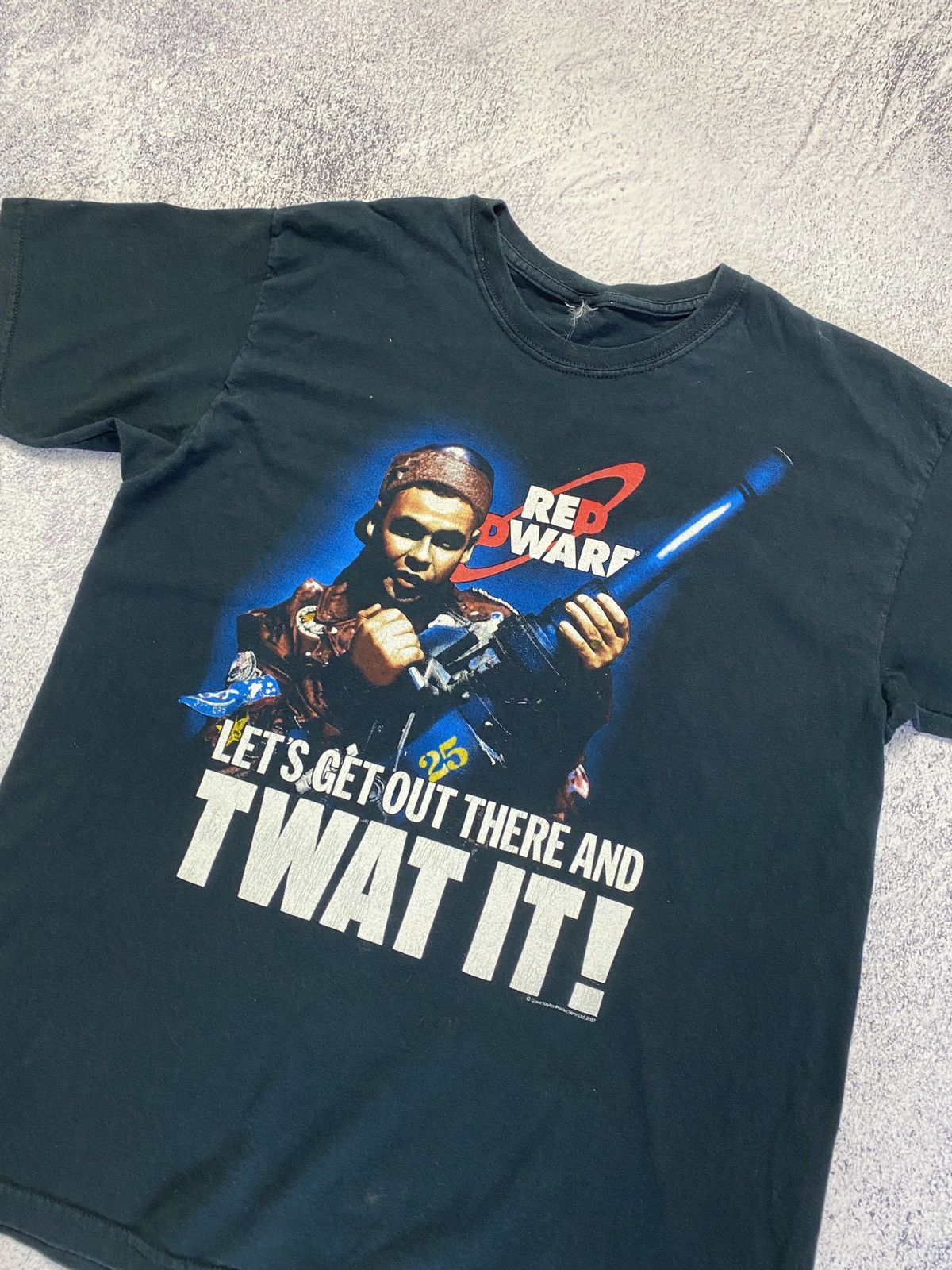 Vintage Vintage Red Dwarf 2006 Washed Movie T-shirt "Twat it!" Size US M / EU 48-50 / 2 - 4 Thumbnail