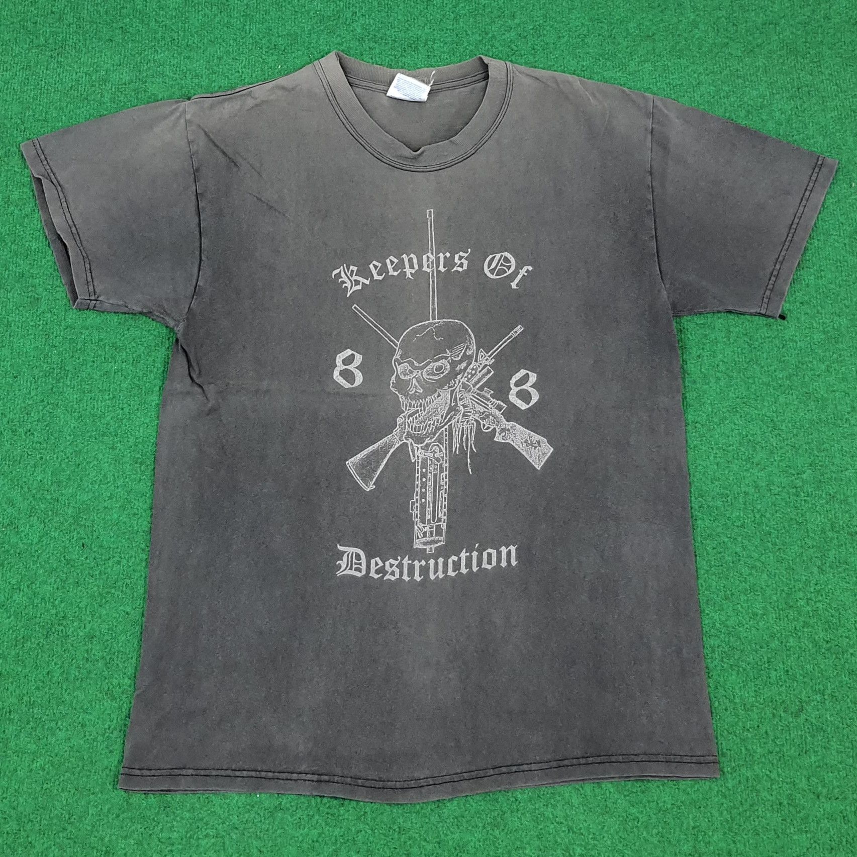 Vintage Vintage 88Tees Keepers of Destruction Skull Tshirt Size US M / EU 48-50 / 2 - 1 Thumbnail