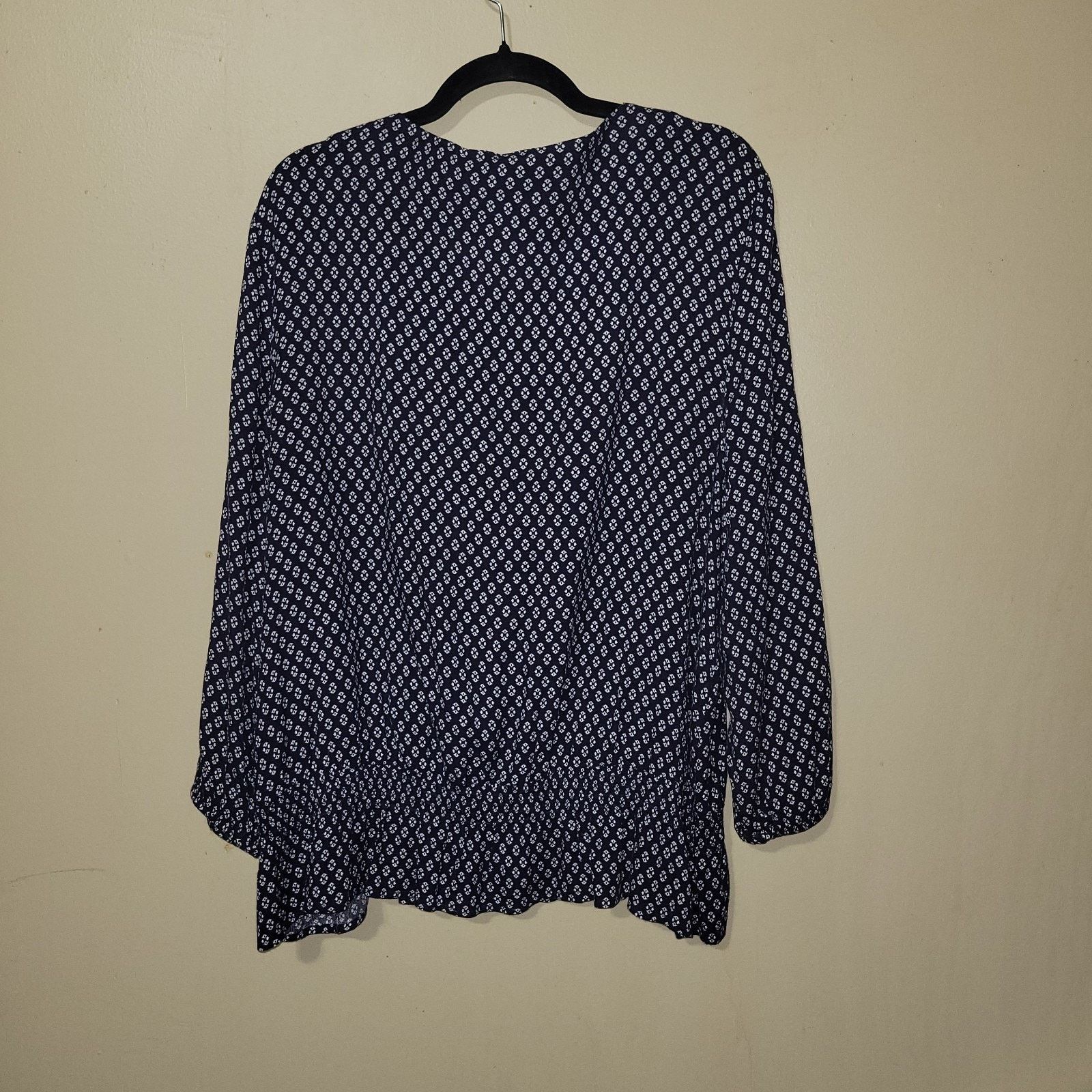 Tommy Hilfiger TOMMY HILFIGER Women's XL Top Blouse Navy & White Flower Size XL / US 12-14 / IT 48-50 - 8 Thumbnail