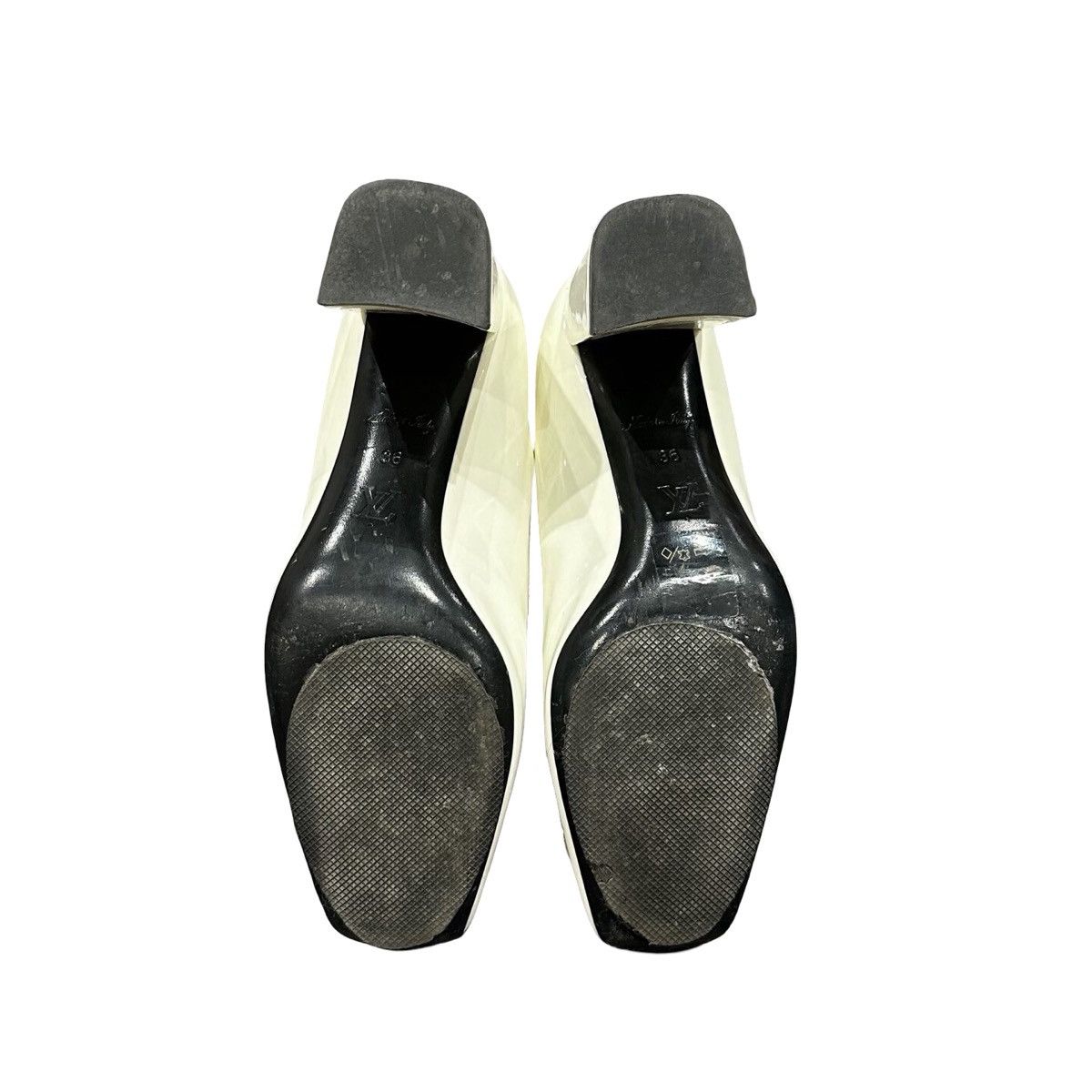 Louis Vuitton Louis Vuitton Silhouette ankle boots Size US 6 / IT 36 - 6 Thumbnail