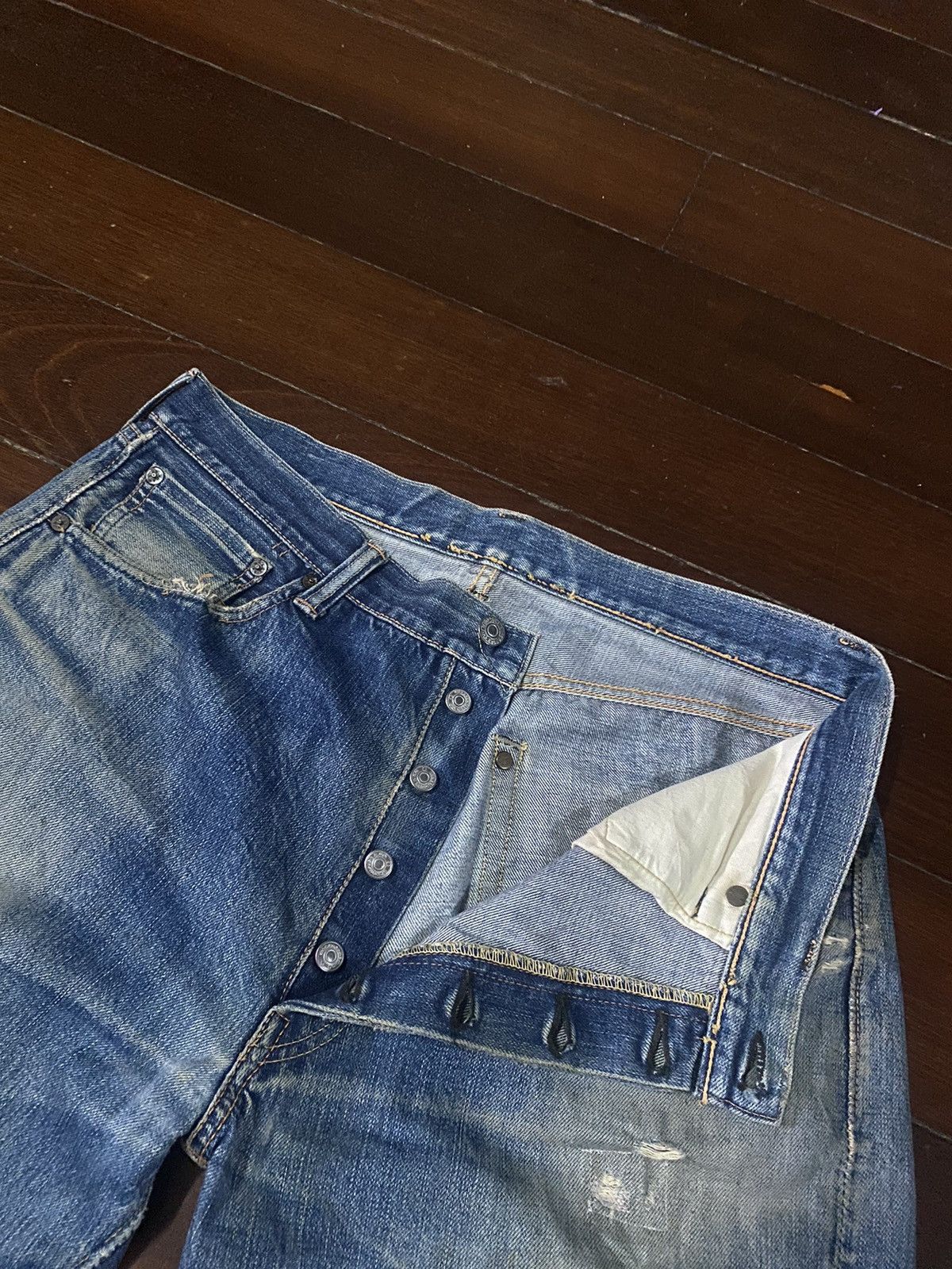 Vintage FIRE 🔥 VINTAGE 90s WAREHOUSE V STITCH DISTRESSED REWORK JEAN Size US 36 / EU 52 - 11 Thumbnail
