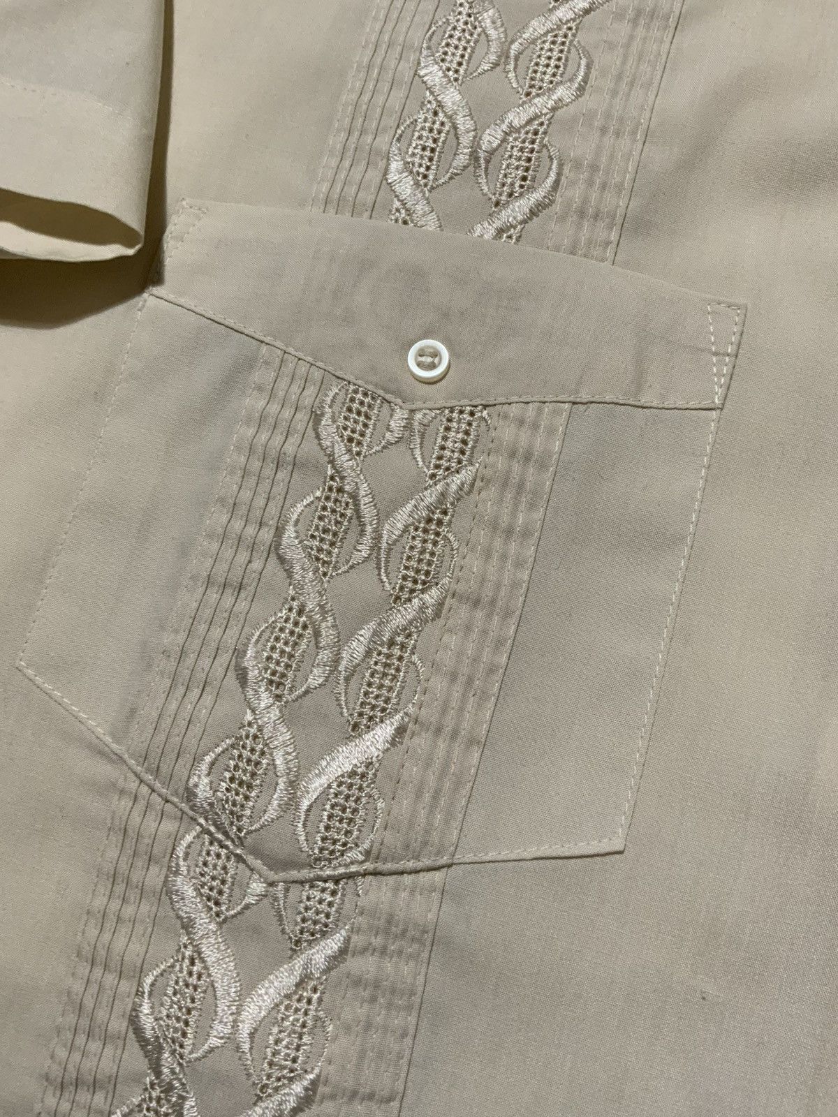 Vintage Vintage Santee Street Embroidered Guayabera Button Shirt Size US S / EU 44-46 / 1 - 5 Thumbnail