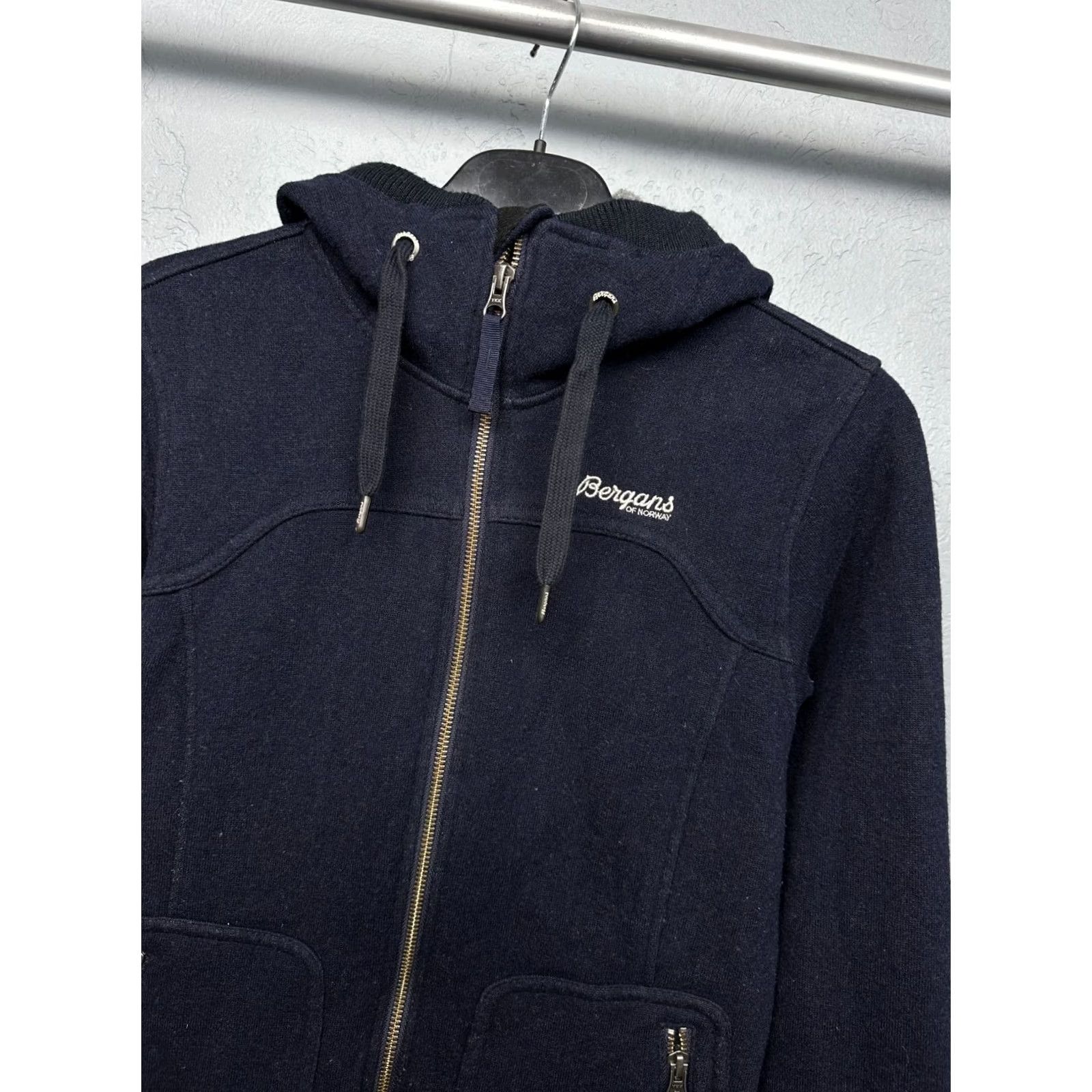 Vintage Bergans of Norway Womens Wool Myrull Jacket M Blue Logo Outdoor 90s Mens Womens Boys Girls Size M / US 6-8 / IT 42-44 - 2 Thumbnail
