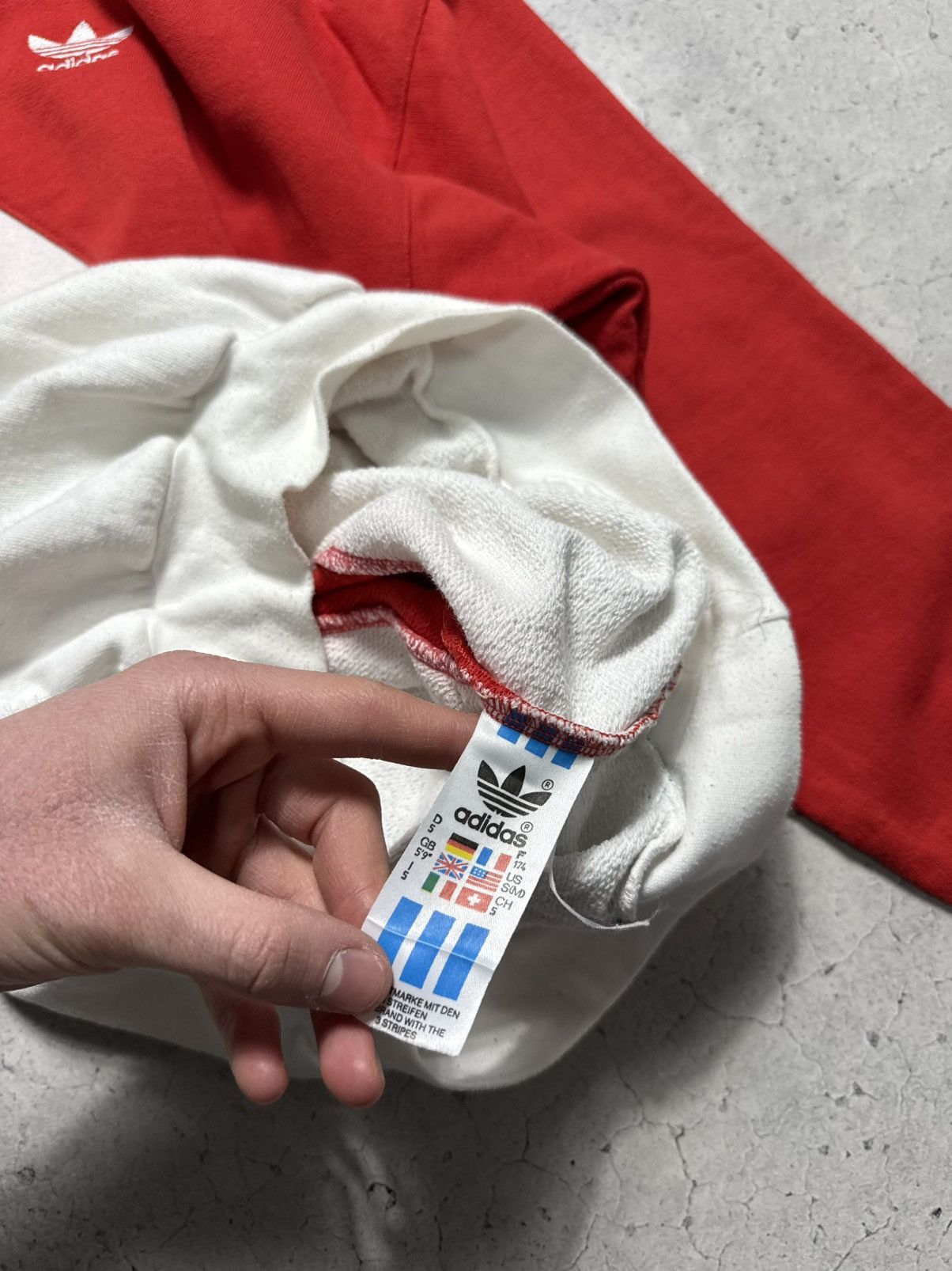 Adidas Adidas Suisse Switzerland Vintage 90’s Football Sweatshirt Size US S / EU 44-46 / 1 - 7 Thumbnail