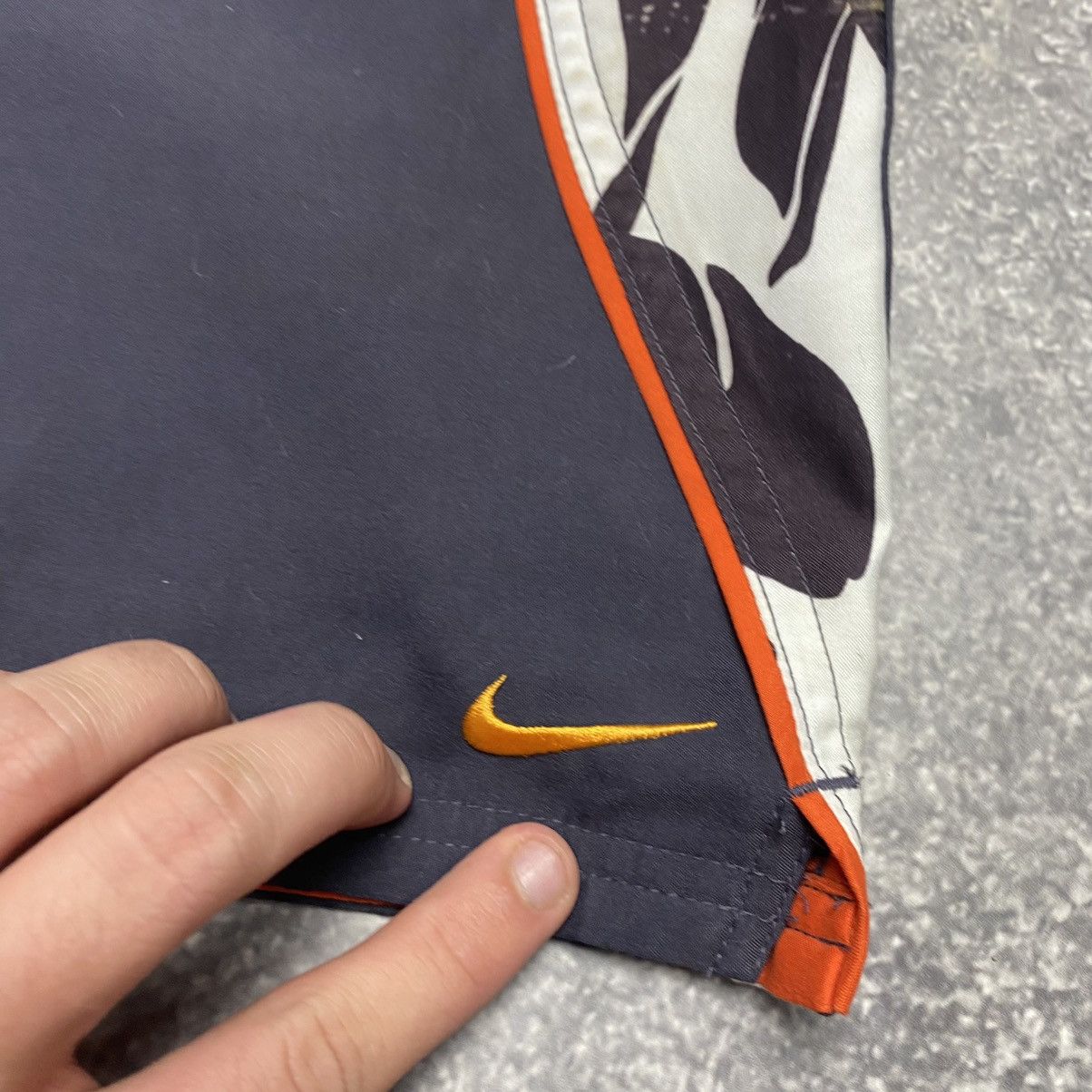 Other Vintage Nike Small Swoosh Graphic logo 99’s shorts Size US 34 / EU 50 - 3 Thumbnail
