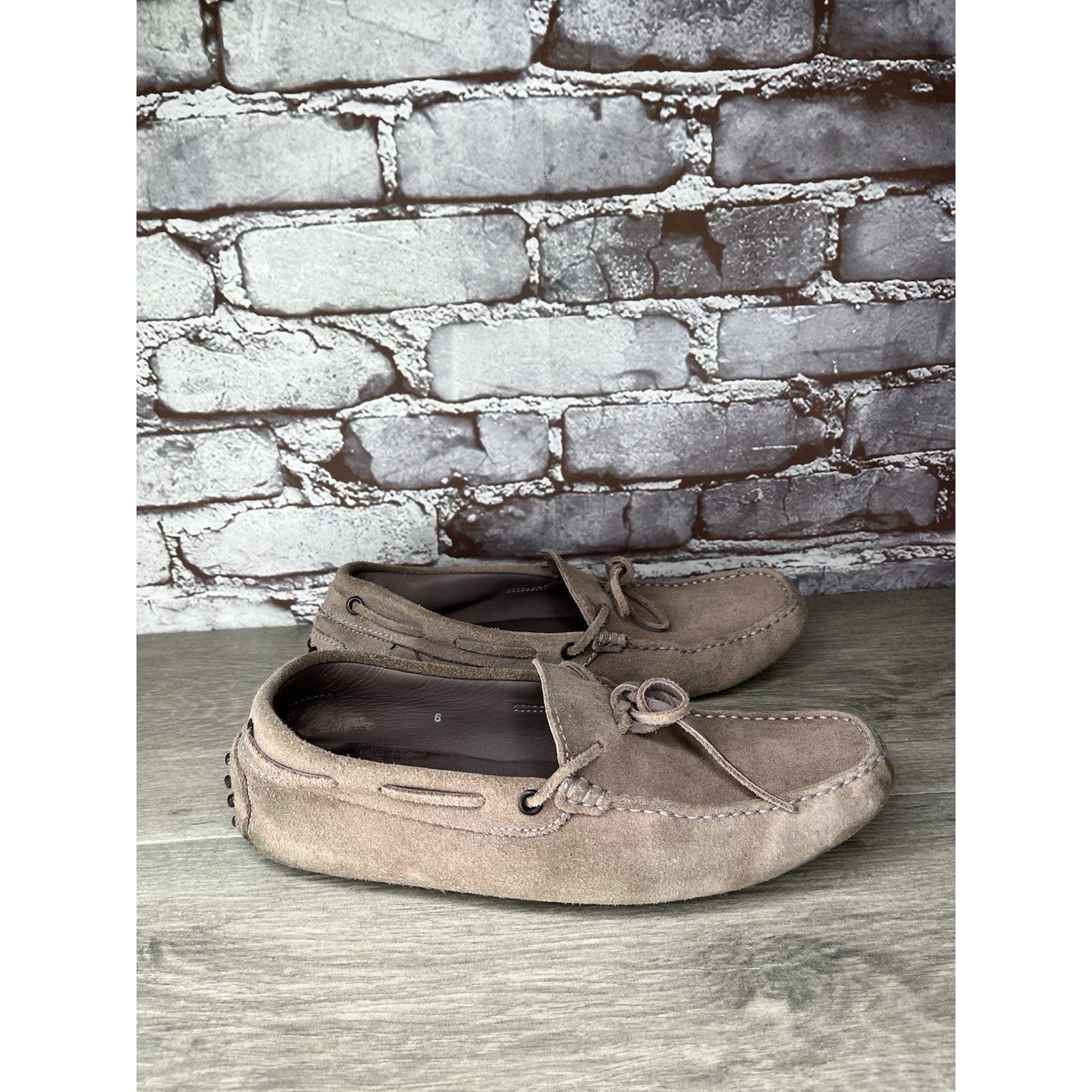 Tod's Tod's Gommino Fuchsia Pink Suede Leather Moccasin Shoes Men Size US 6 / EU 39 - 14 Thumbnail