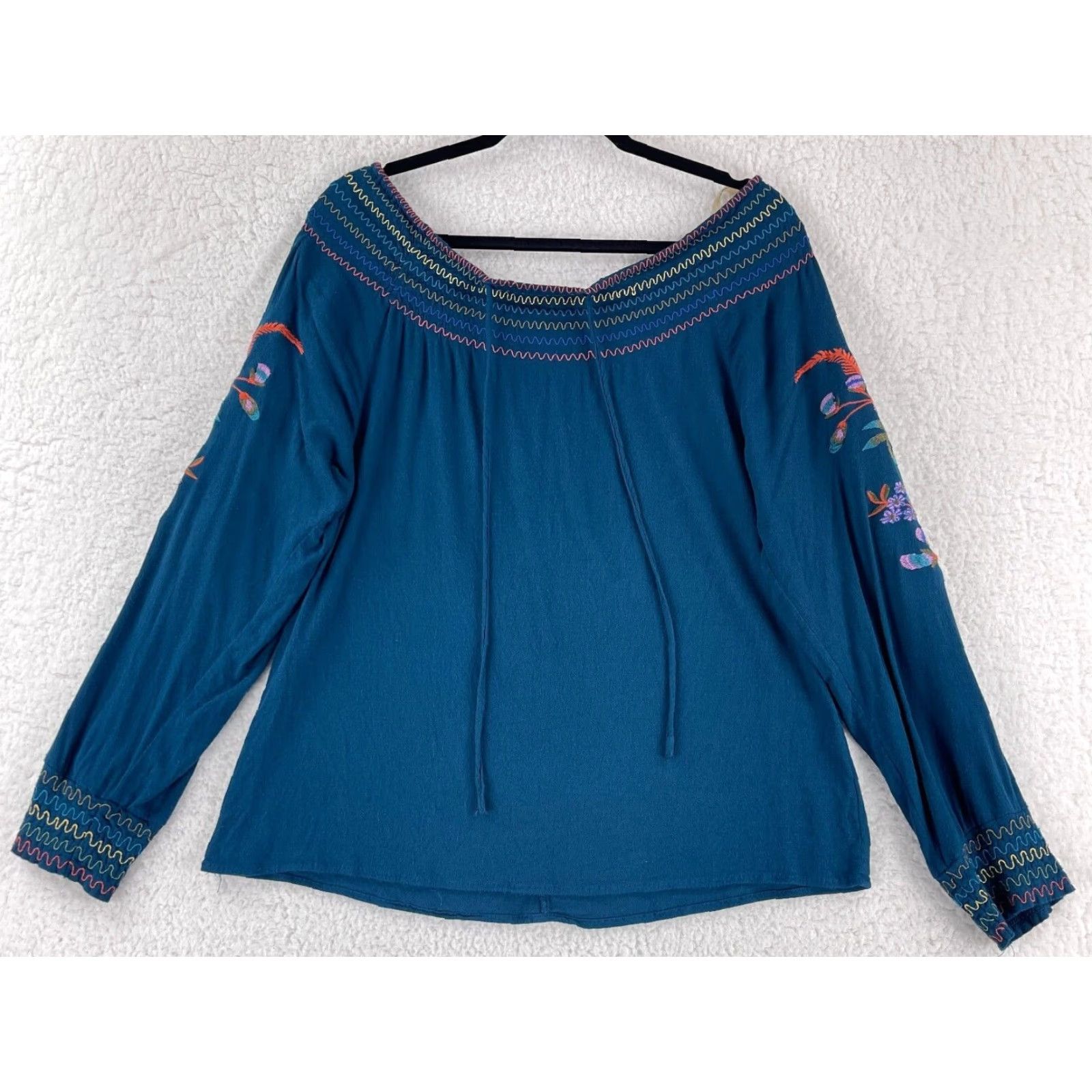 Vintage Umgee Blue Off Shoulder Floral Embroidered Shirt Womens Pullover Size M Size M / US 6-8 / IT 42-44 - 2 Thumbnail