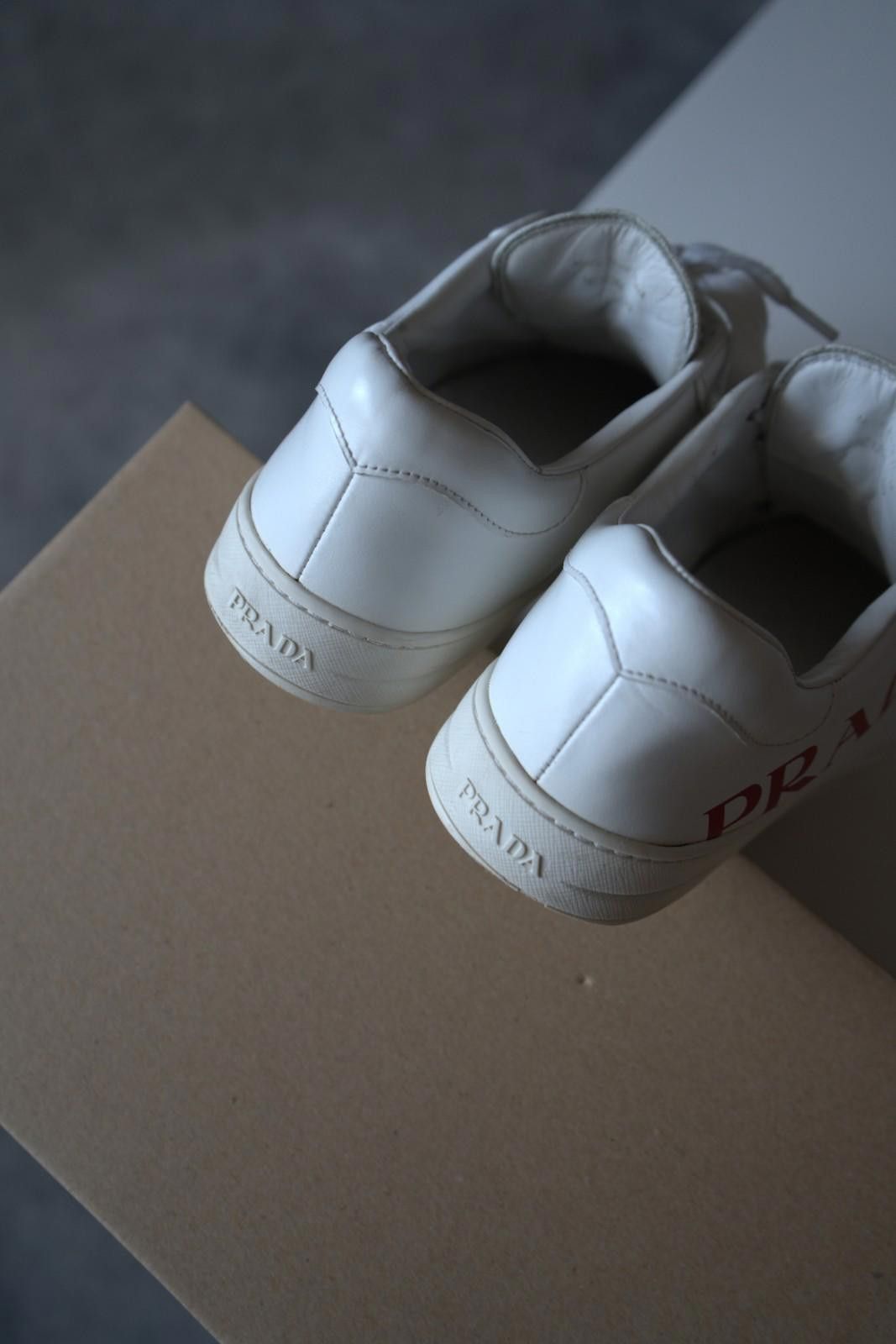 Prada Prada Logo Leather Low Sneakers White / Red Women US8.5 Size US 6 / IT 36 - 11 Thumbnail
