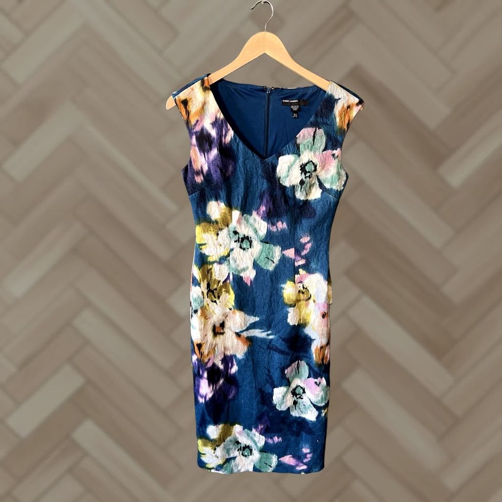 MAGGY LONDON Maggy London Sleeveless Womens Blue Floral Pattern Midi Dress Size 4 Size S / US 4 / IT 40 - 1 Thumbnail