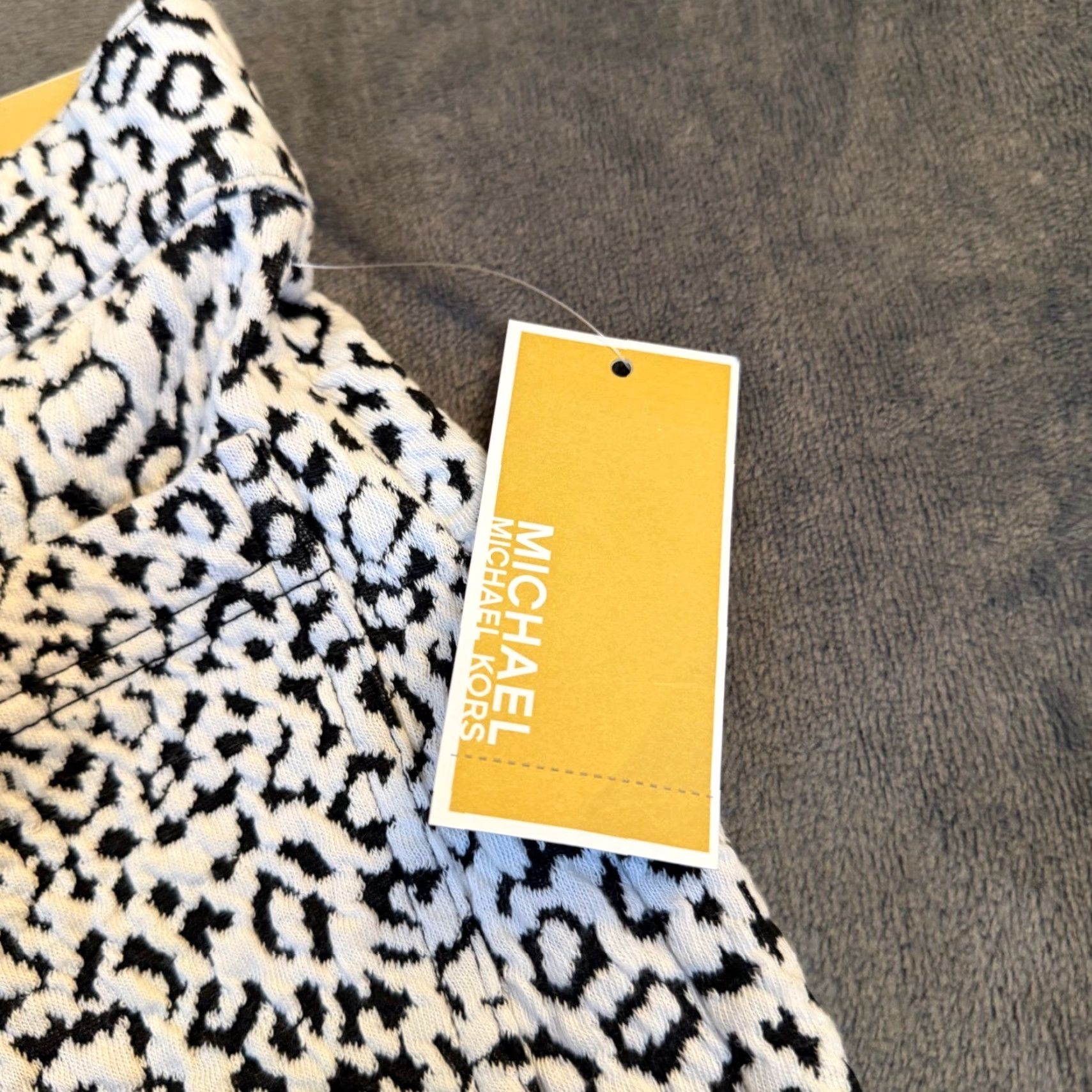 Michael Kors VINTAGE Michael Kors Black White Leopard Print Wide Leg Cropped Pants Womens XS NWT Size 26" / US 2 / IT 38 - 3 Thumbnail