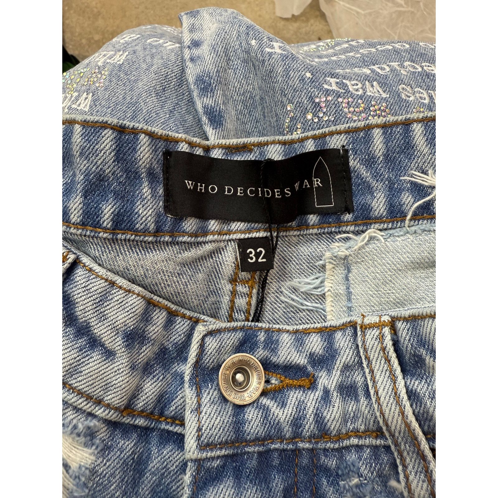 Who Decides War WDW Rhinestone Scripture Light Wash Jeans Size US 32 / EU 48 - 7 Thumbnail
