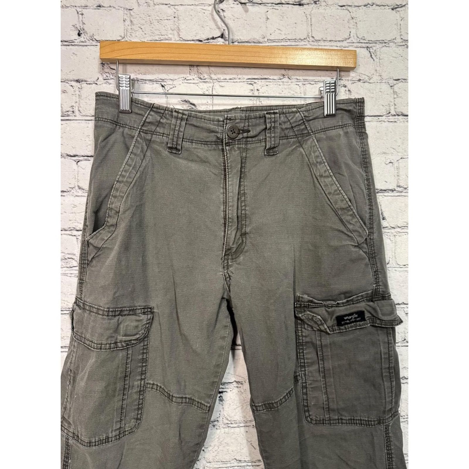Wrangler Wrangler Men's Cargo Pants Relaxed Fit 28x26 Olive Green Straight Leg Casual Cotton Button Closure Baggy? Size US 28 / EU 44 - 3 Thumbnail