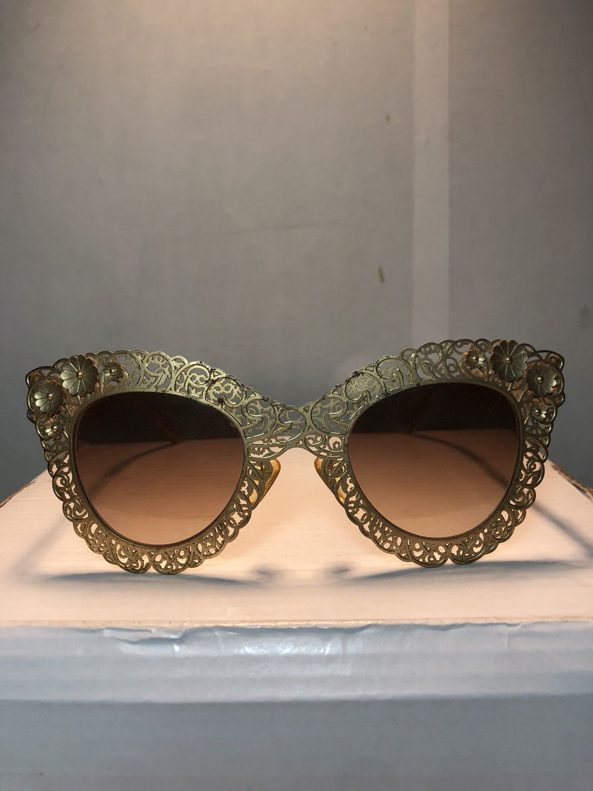 Dolce & Gabbana Dolce & gabbana golden filigree frame sunglasses Size ONE SIZE - 2 Thumbnail