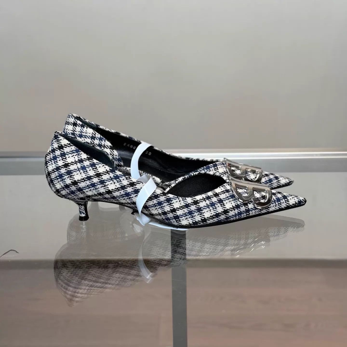 Balenciaga Balenciaga BB Check Pointed Toe High Heels 38 98 Size US 7.5 / IT 37.5 - 4 Thumbnail