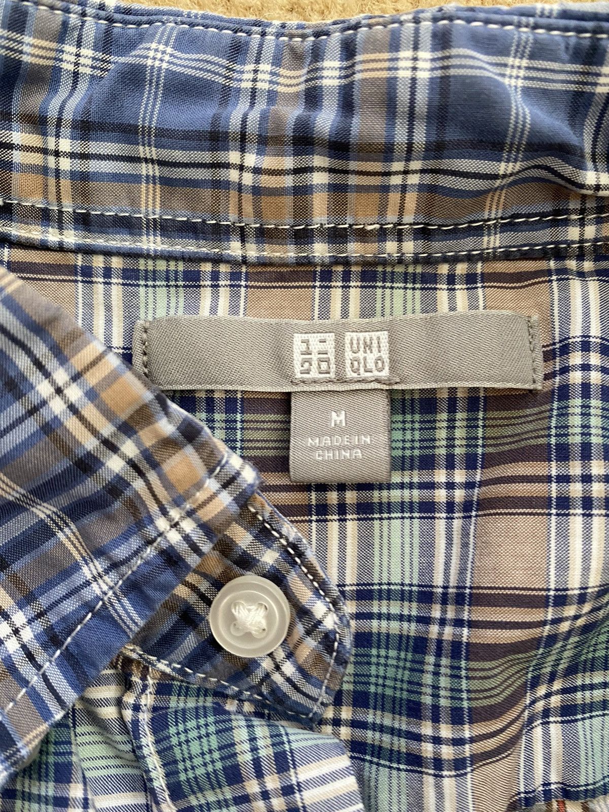 Uniqlo UNIQLO MULTICOLOR PLAID BUTTON DOWN LONGSLEEVE Size US M / EU 48-50 / 2 - 3 Thumbnail