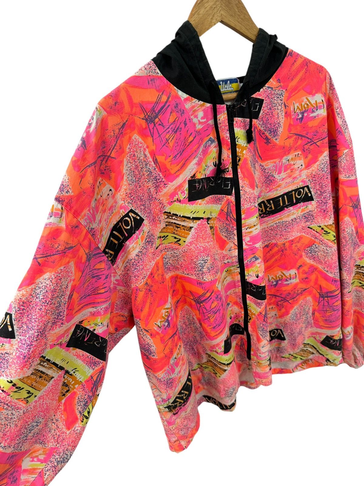 Vintage Vintage UCLA Light Jacket Hoodie Super Rare 3L size Size US XXL / EU 58 / 5 - 2 Thumbnail
