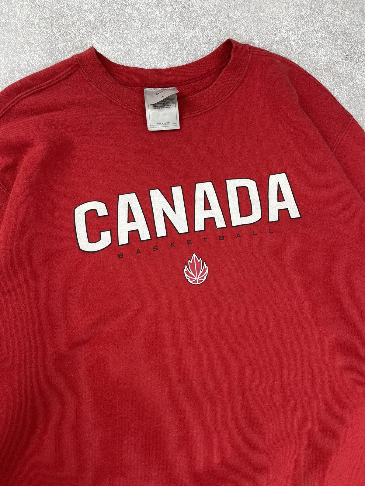 Nike × Vintage Vintage Nike Sweatshirt Logo Canada Basketball Size L Size US L / EU 52-54 / 3 - 2 Thumbnail