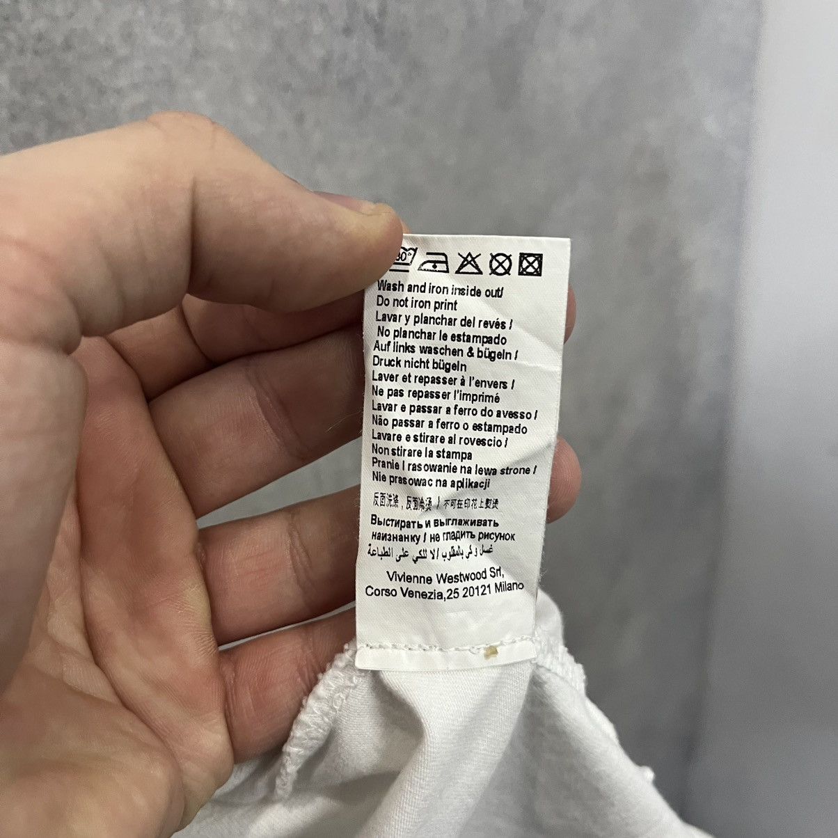 Vivienne Westwood Vivienne Westwood Big Logo T shirt White Size M Size US M / EU 48-50 / 2 - 12 Thumbnail