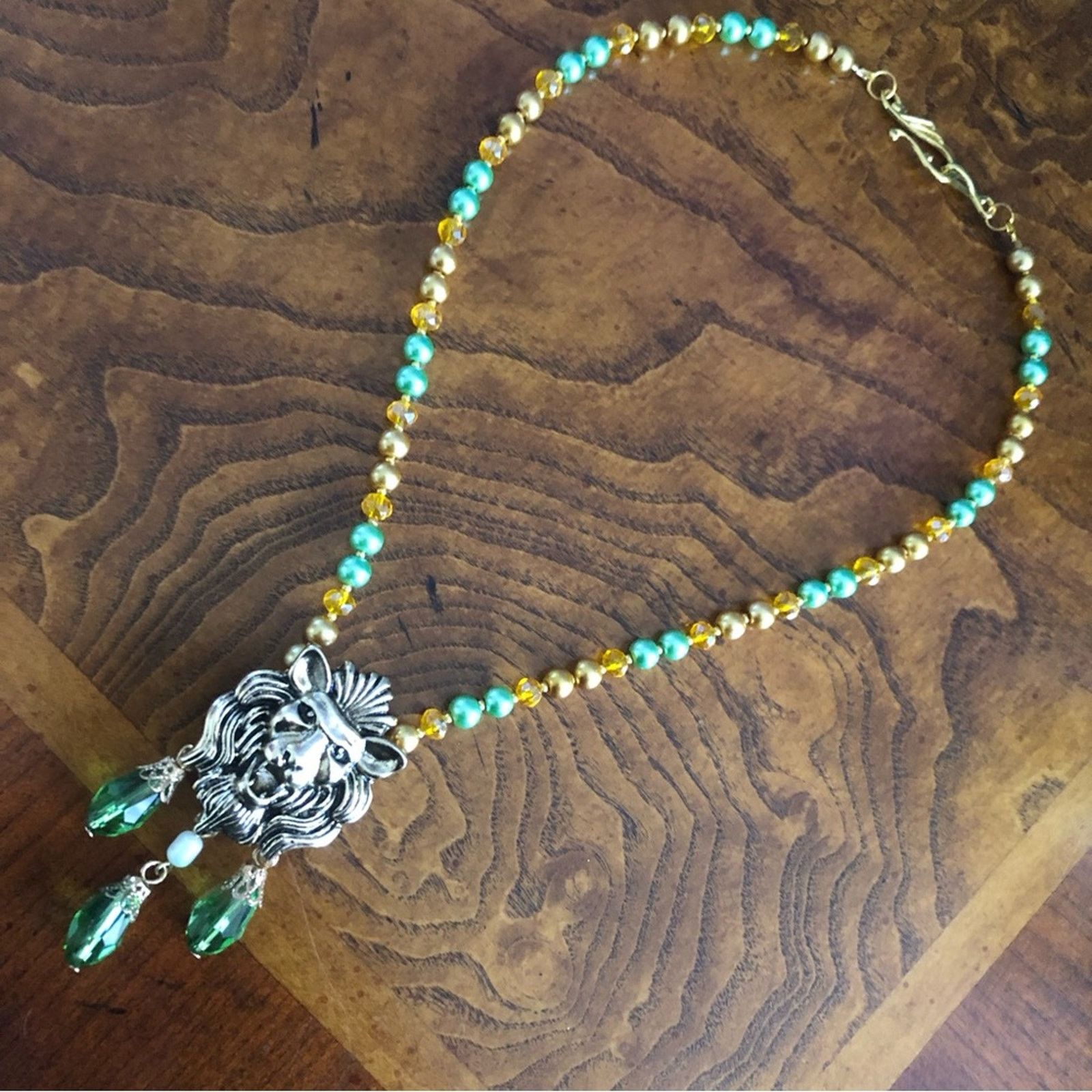 Handmade Handcrafted repurpose growling lion crystal Pearl necklace Size ONE SIZE - 9 Thumbnail