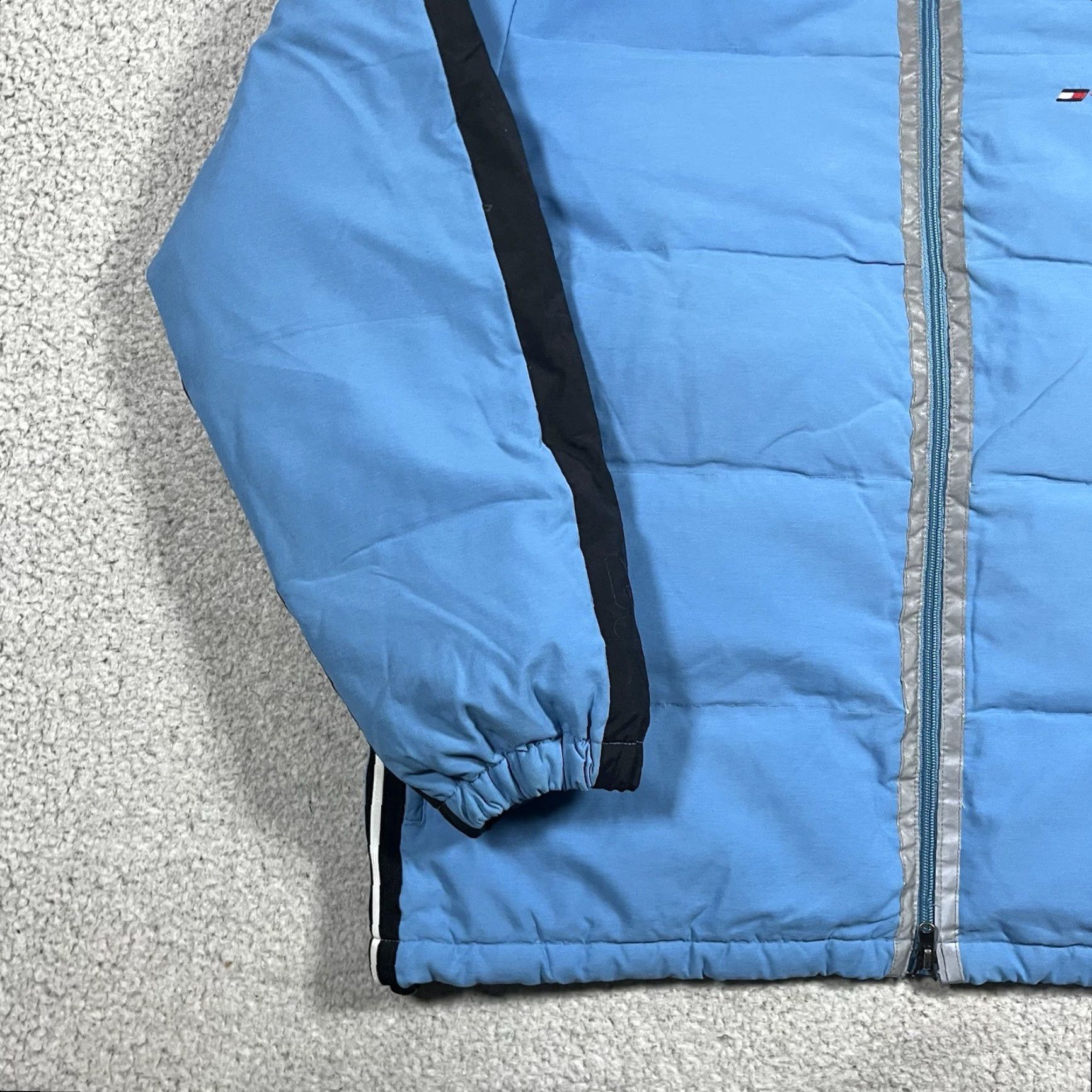 Tommy Hilfiger VINTAGE Tommy Hilfiger Jacket Mens L Blue 3M Stripe Puffer Coat 90s Goose Down Size US L / EU 52-54 / 3 - 7 Thumbnail