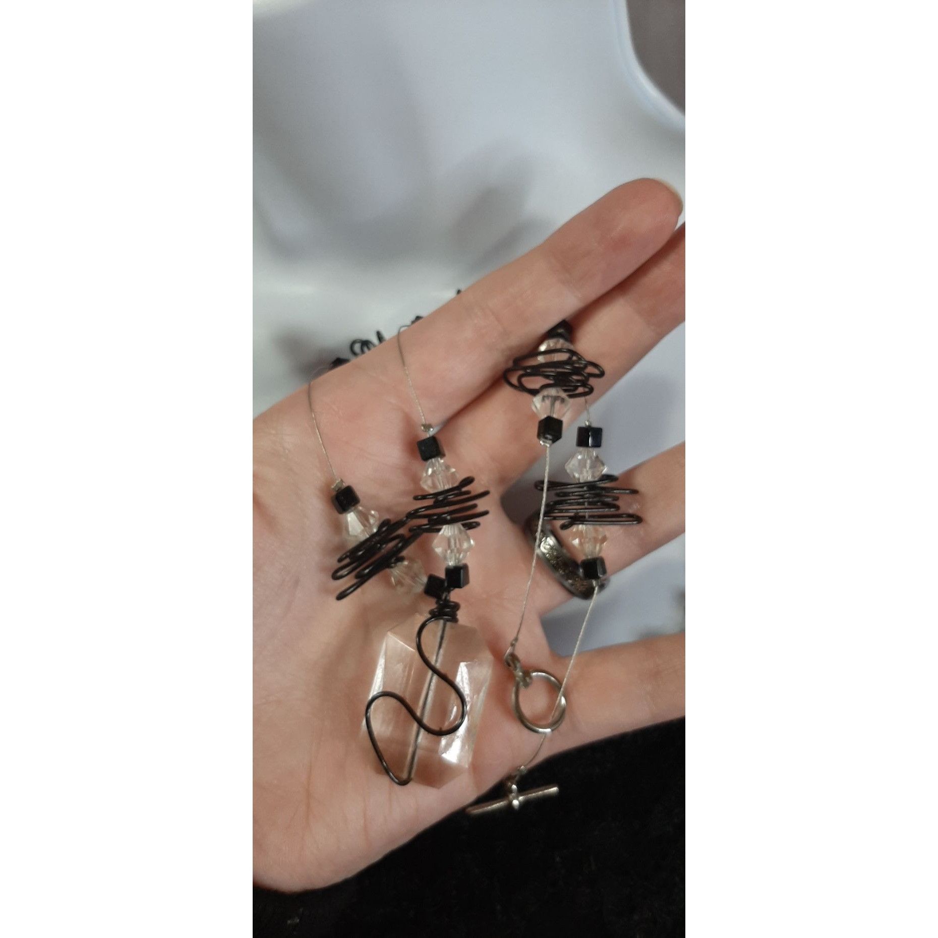 Handmade Handcrafted Abstract Black Wire & Clear Glass Crystal Neckla Size ONE SIZE - 3 Thumbnail