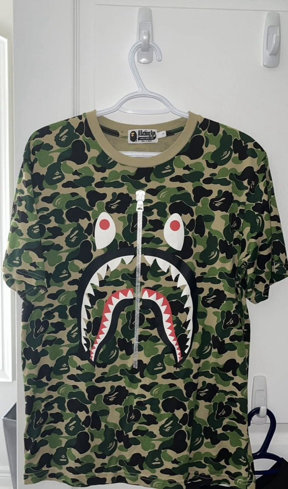 Bape Bape ABC Camo Shark Tee Size US L / EU 52-54 / 3 - 1 Thumbnail