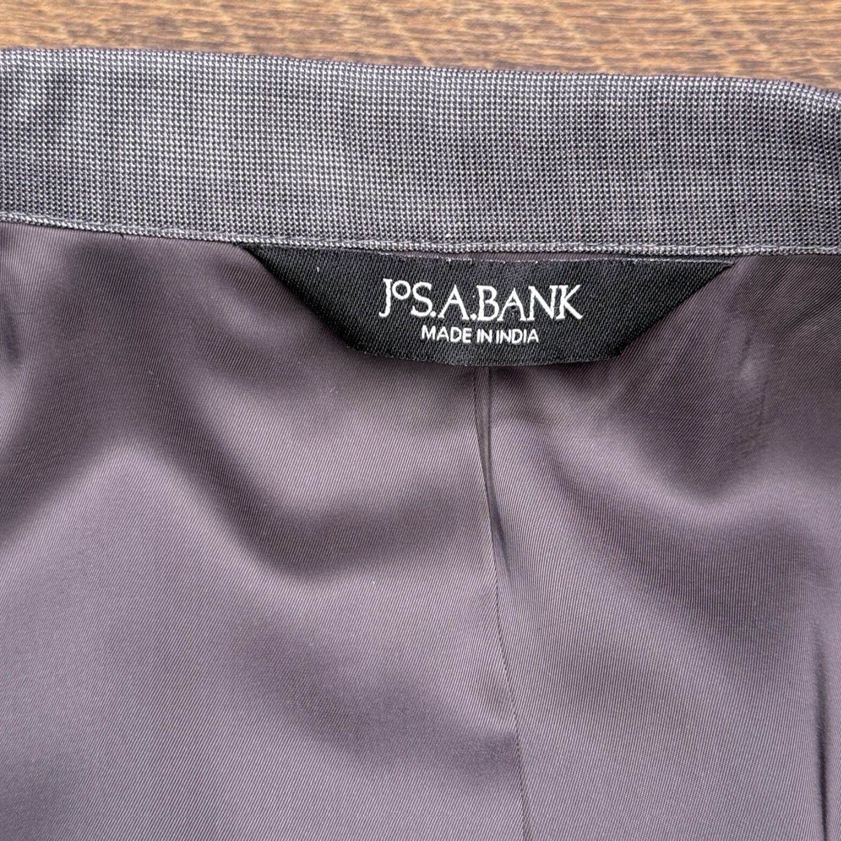 Jos. A. Bank Jos. A. Bank Traveler Suit Jacket 38R Gray Wool Slim Notch Double-Vented Blazer Men Regular Size 38R - 5 Thumbnail