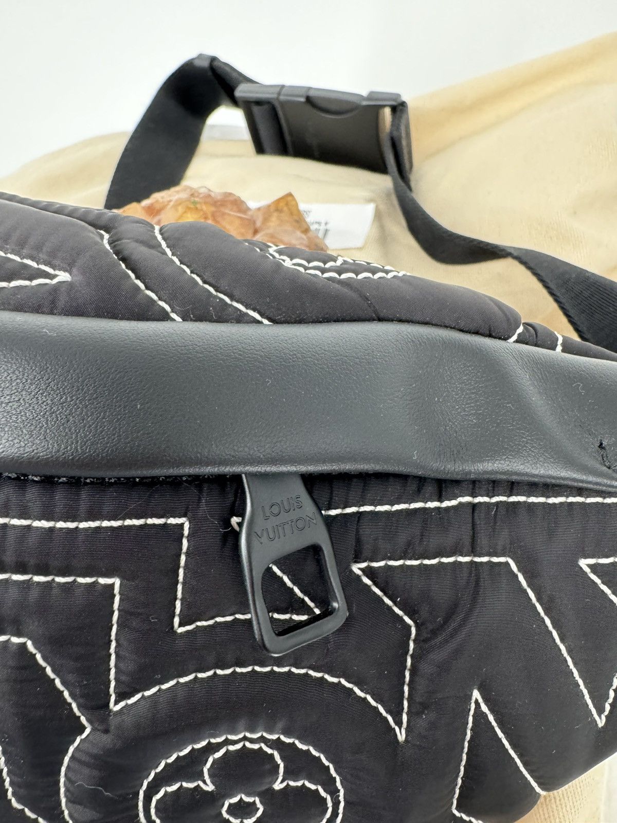 Louis Vuitton Louis Vuitton Waist Bag Size ONE SIZE - 3 Thumbnail