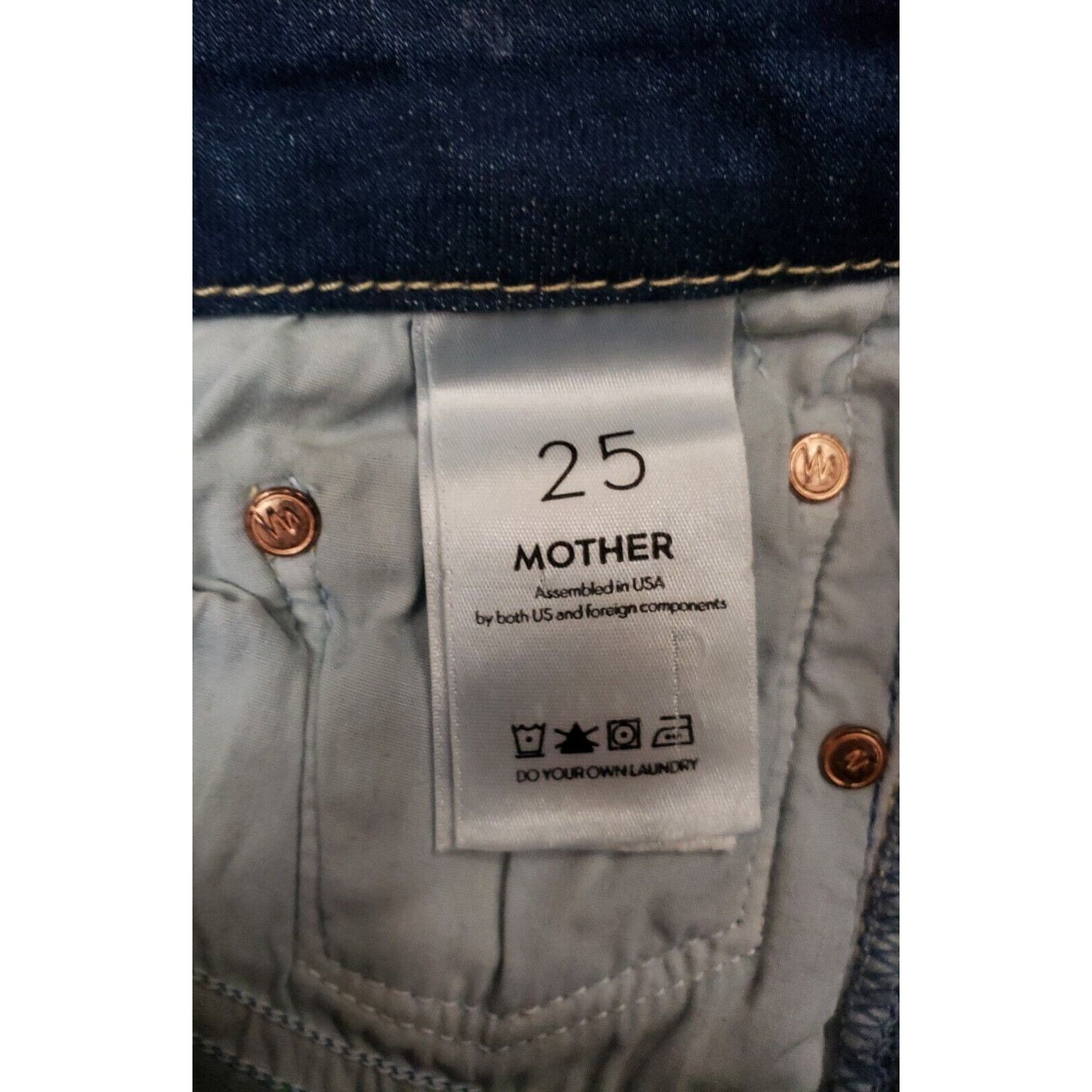 MOTHER MOTHER Looker Ankle Fray in Wicked Games Wash Denim 25/27 Size 25" / US 0 / IT 36 - 10 Thumbnail
