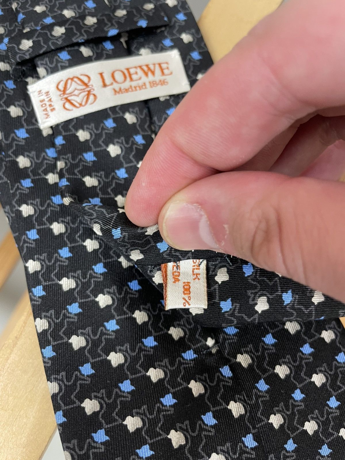 Loewe Loewe silk tie luxury Size ONE SIZE - 5 Thumbnail