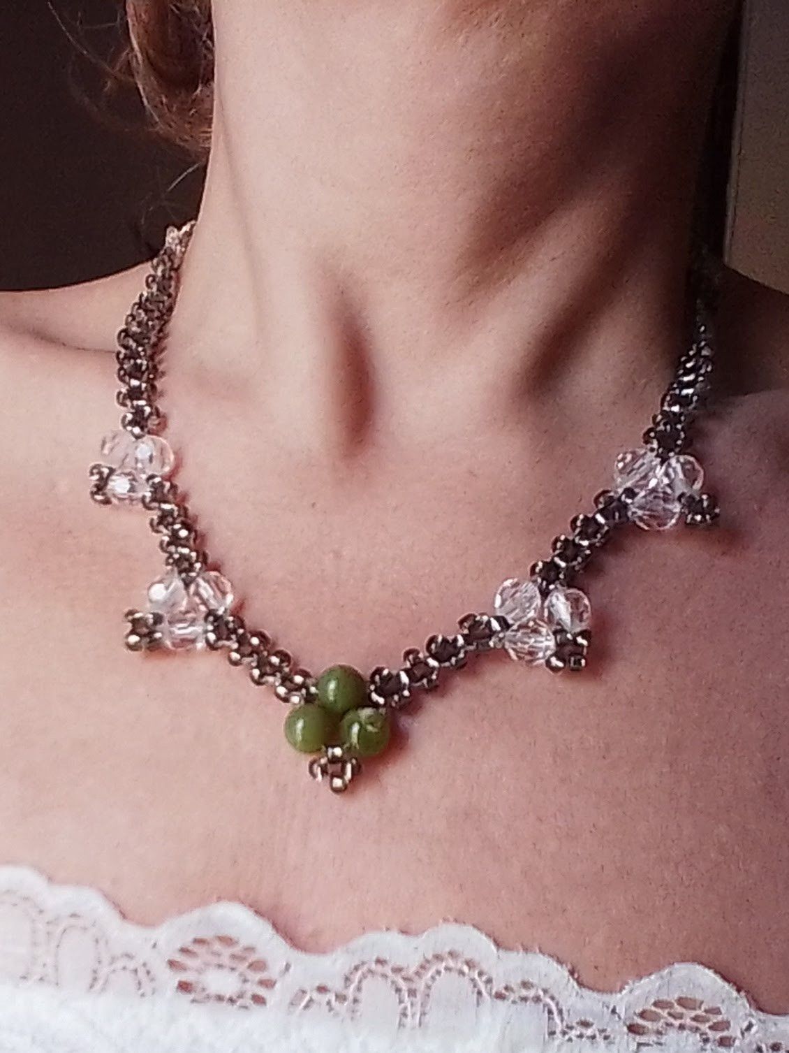 Handmade Elegant Necklace Green with natural jade gemstones Size ONE SIZE - 2 Thumbnail