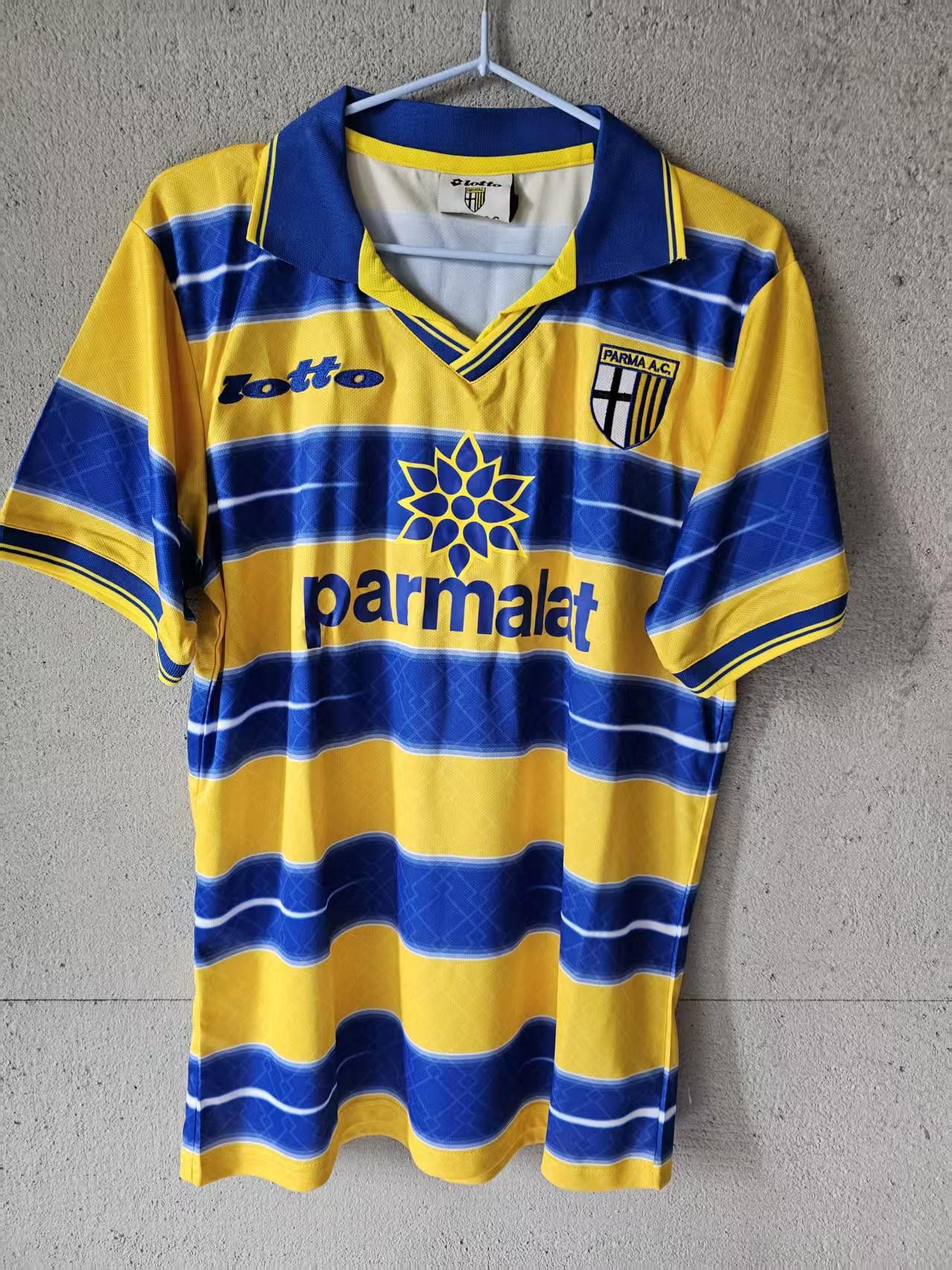 Other Hernán Crespo Jersey 1998 1999 Parma Size US XL / EU 56 / 4 - 2 Thumbnail