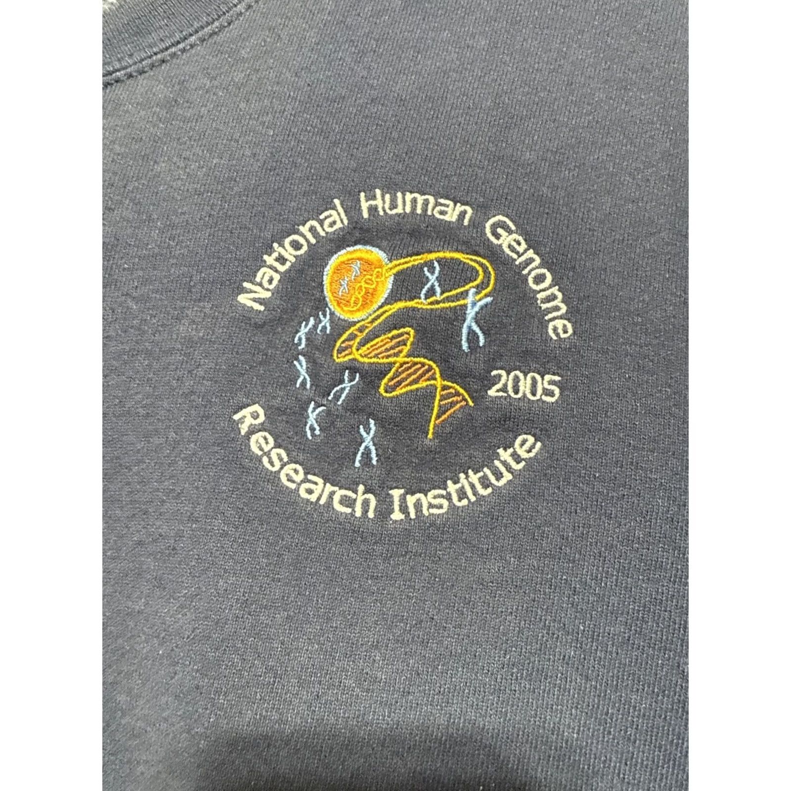 Fruit Of The Loom VINTAGE 90s National Human Genome Research Institute Sweatshirt Blue 3XL Fruit of the Loom Shirt Mens Crew Neck Cotton Blend Pullover Size US XXL / EU 58 / 5 - 2 Thumbnail