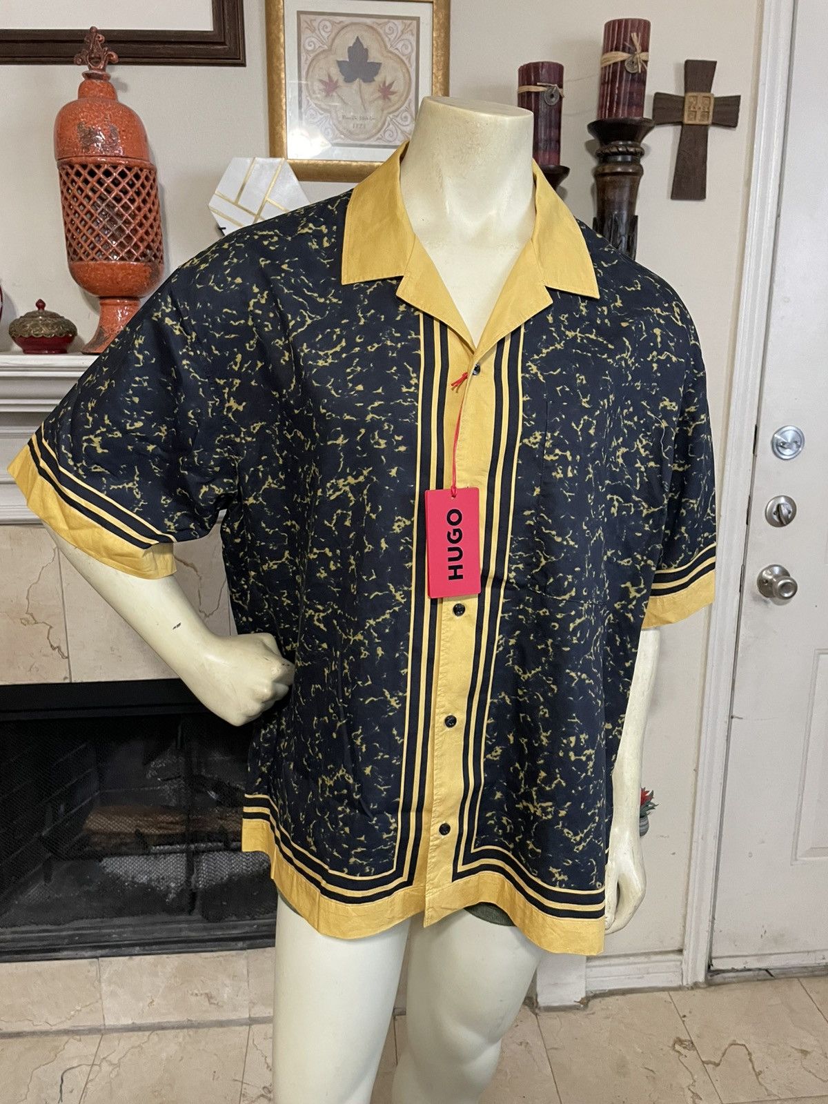 Hugo EGEENO Bowling style shirt NWT Size US L / EU 52-54 / 3 - 1 Thumbnail