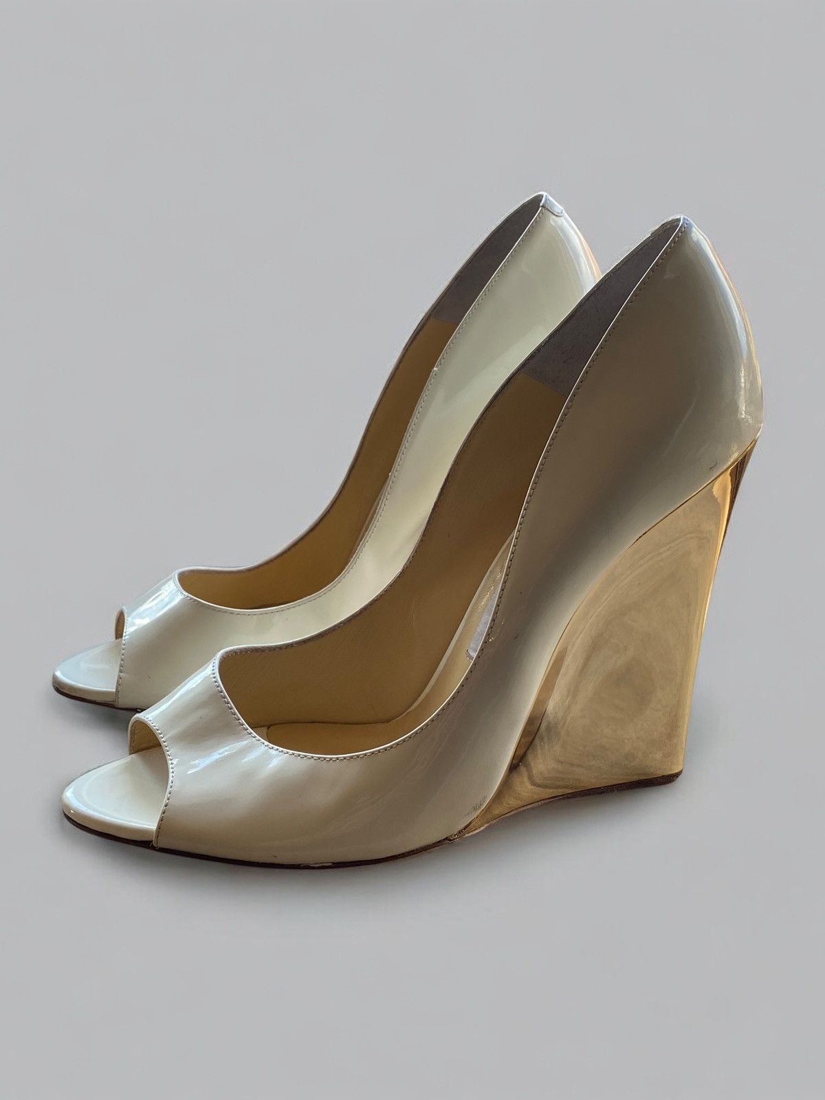 Jimmy Choo Jimmy Choo White Gold Patent Leather Peep Toe Heels Size US 7 / IT 37 - 4 Thumbnail