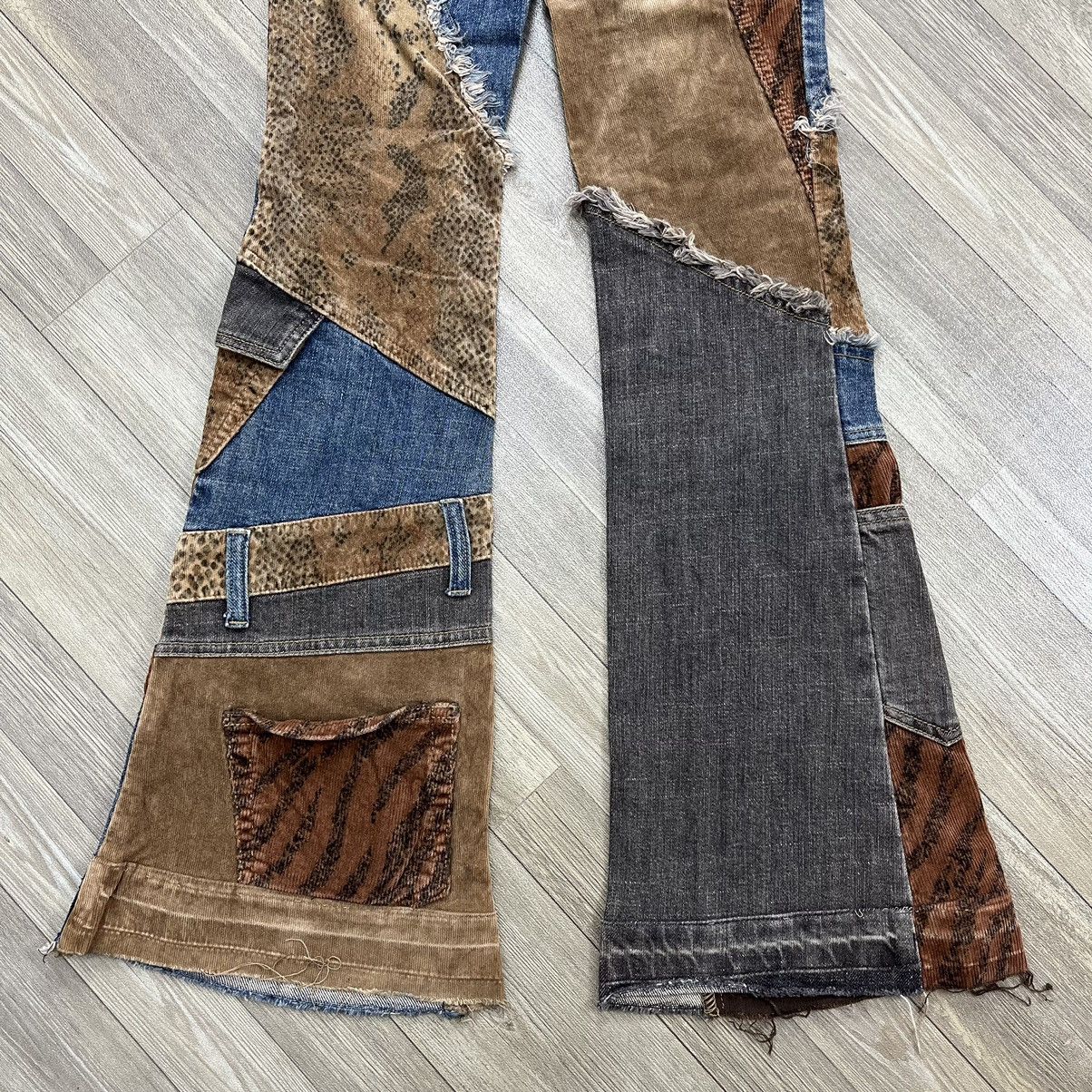 If Six Was Nine × Japanese Brand × Le Grande Bleu (L.G.B.) RARE🔥 XChromosomeinX Patchworked Leopard Denim Flare Jeans Size US 26 / EU 42 - 19 Thumbnail