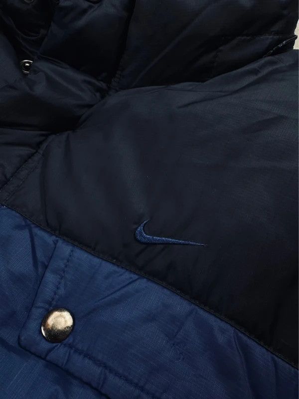 Nike Nike puffer jacket navy blue L logo Size US L / EU 52-54 / 3 - 5 Thumbnail