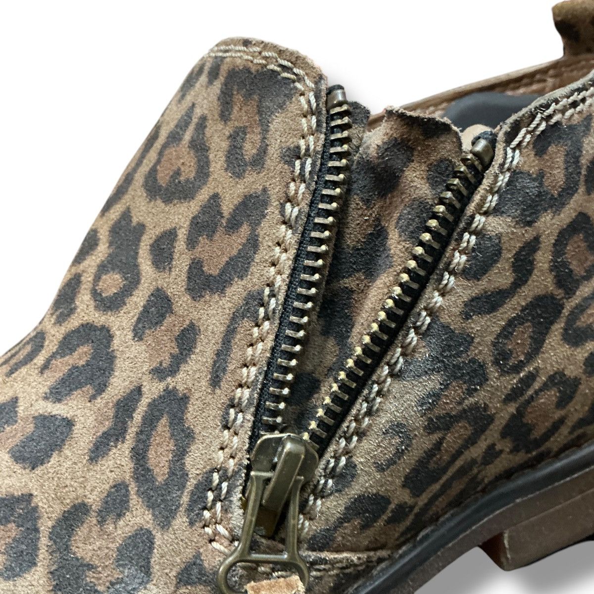 Hush Puppies Hush Puppies Mazin Cayto Cheetah Print Zip Up Ankle Booties Size US 8 / IT 38 - 11 Thumbnail