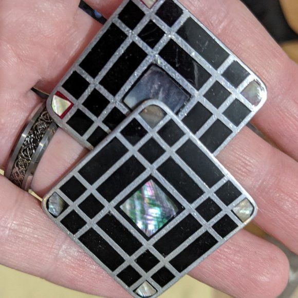 Other Vintage Black Square Mod Earrings With Mother Of Pearl Accen Size ONE SIZE - 1 Thumbnail
