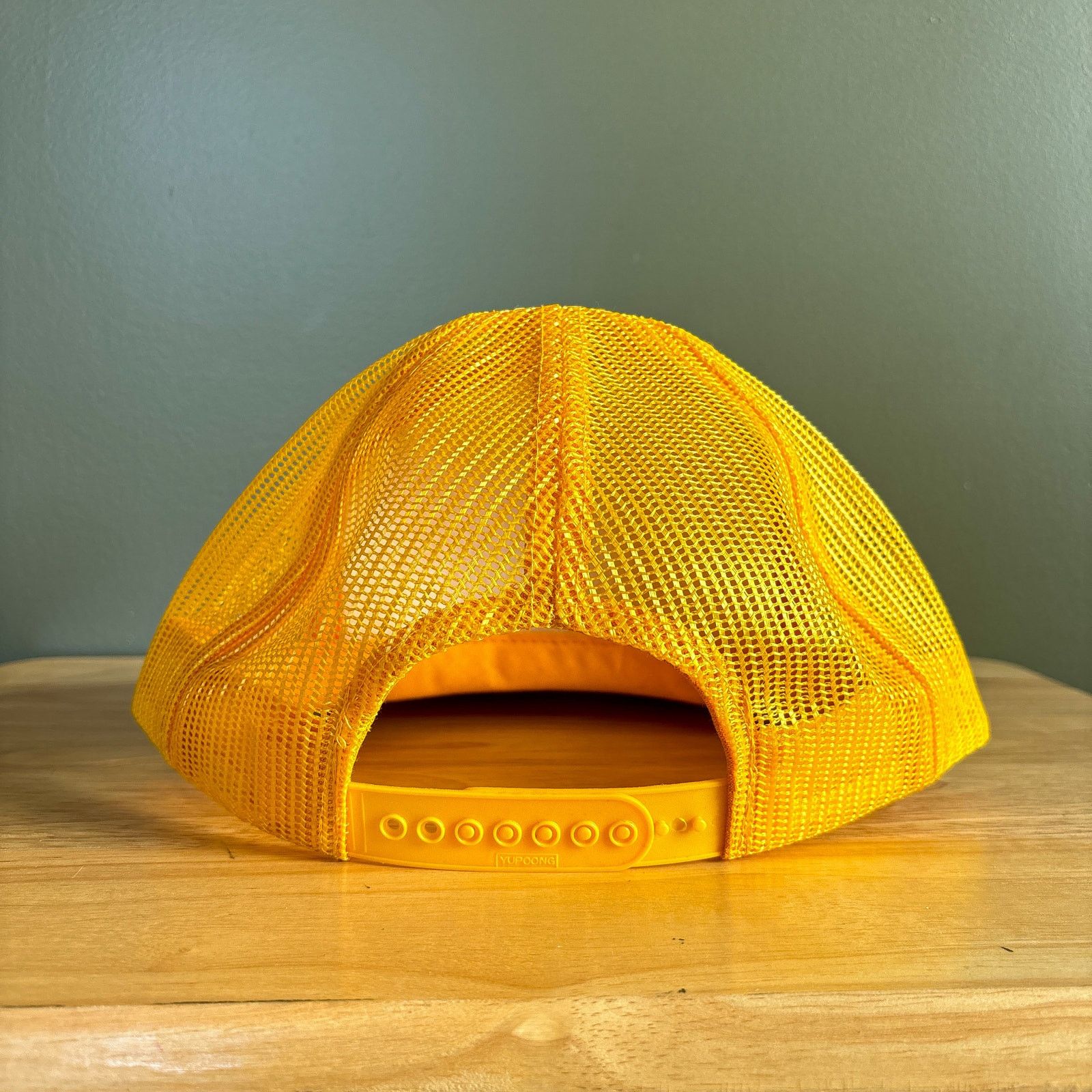 Yupong Vintage Hyster C530A Pneumatic Roller Trucker Snapback Hat Size ONE SIZE - 4 Thumbnail