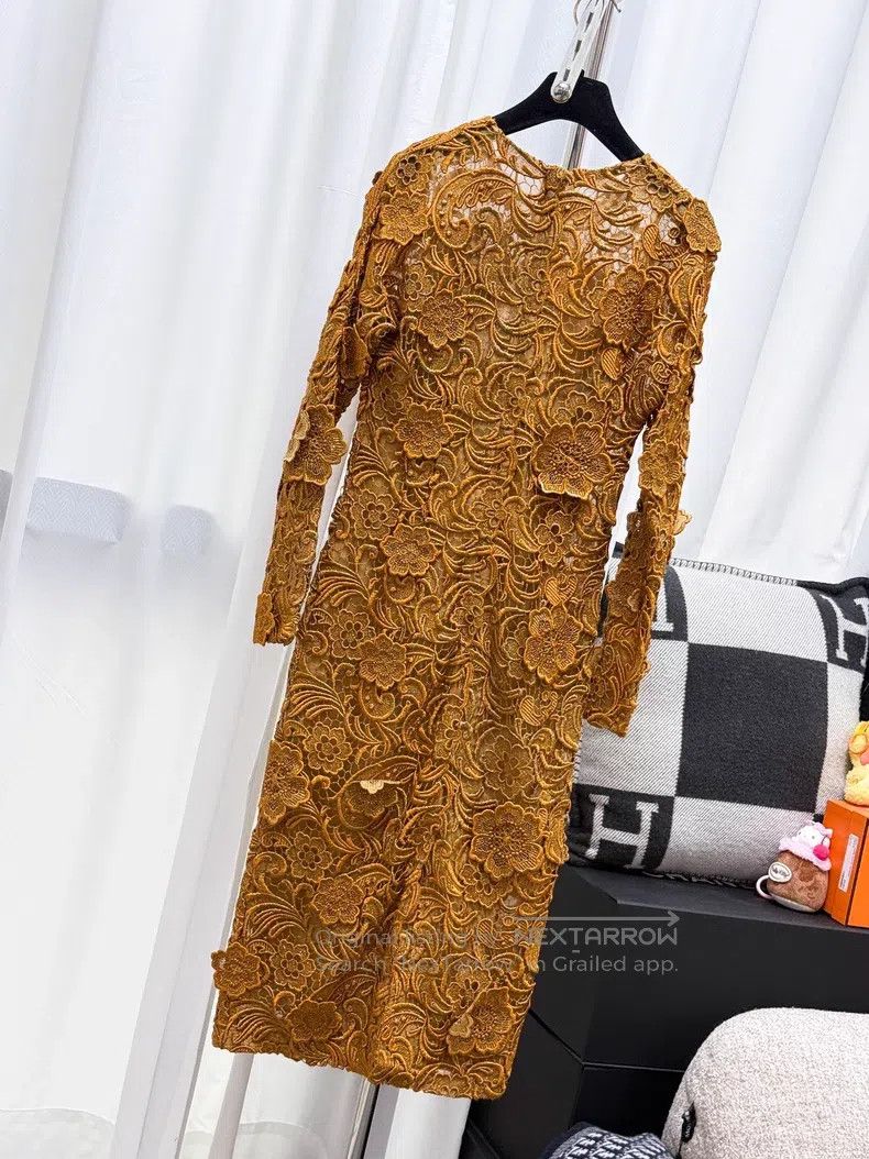 Prada Prada Lace long-sleeved dress Size S / US 4 / IT 40 - 2 Thumbnail