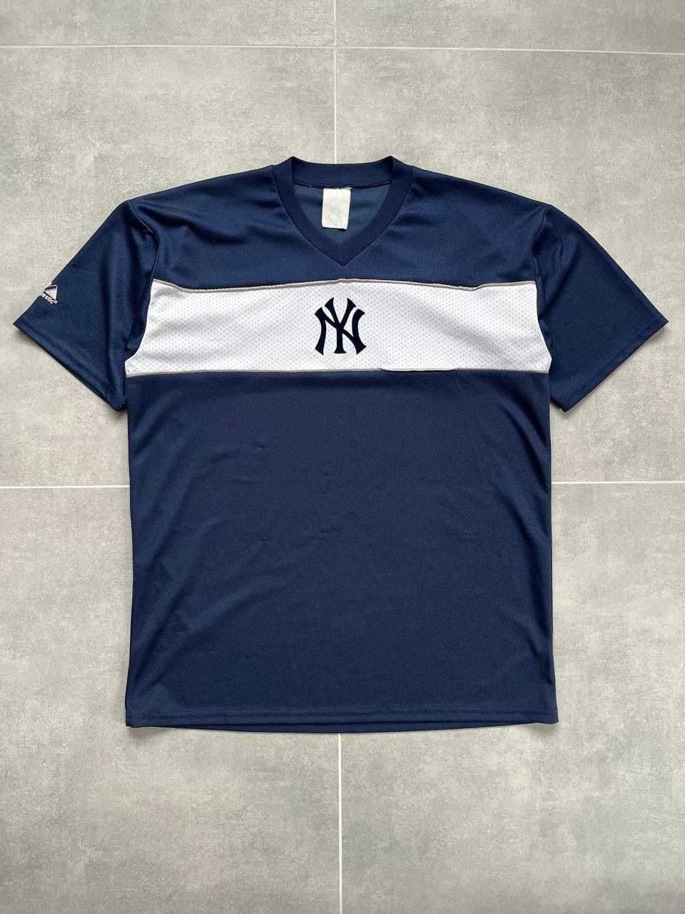 未使用品。majestic authentic ROSS Vintage Majestic Yankees Logo Jersey