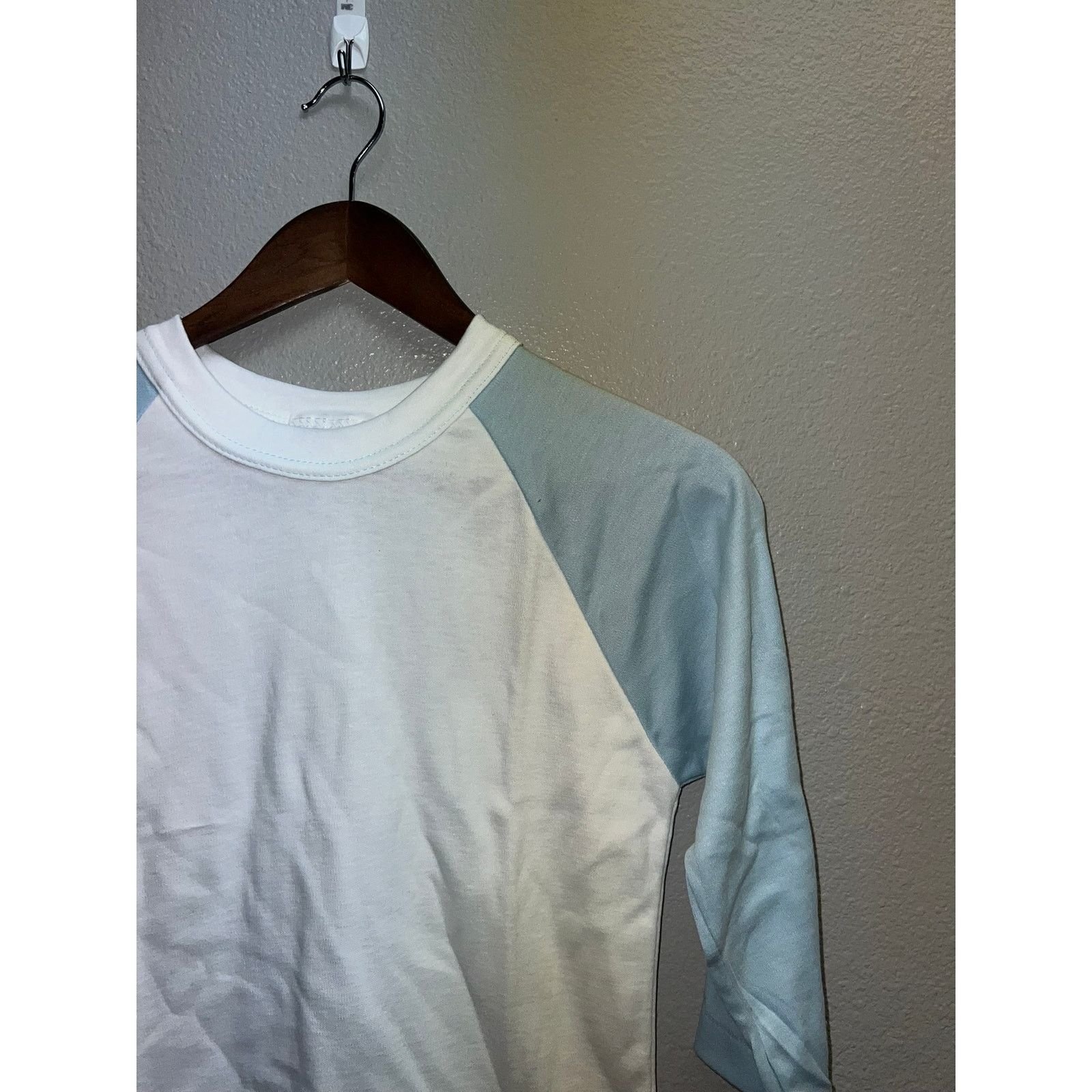 Vintage 80s Women's Lucky Star White Blue Raglan Shirt Top Women M Size M / US 6-8 / IT 42-44 - 2 Thumbnail