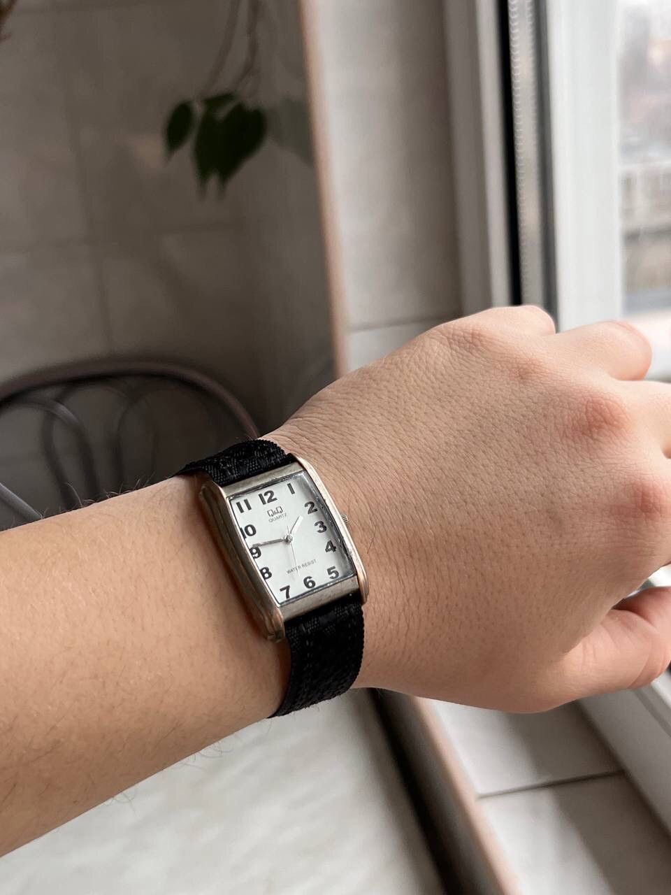 Japanese Brand × Vintage Vintage Japanese style futuristic Watch Q&Q y2k tank watch Size ONE SIZE - 7 Thumbnail