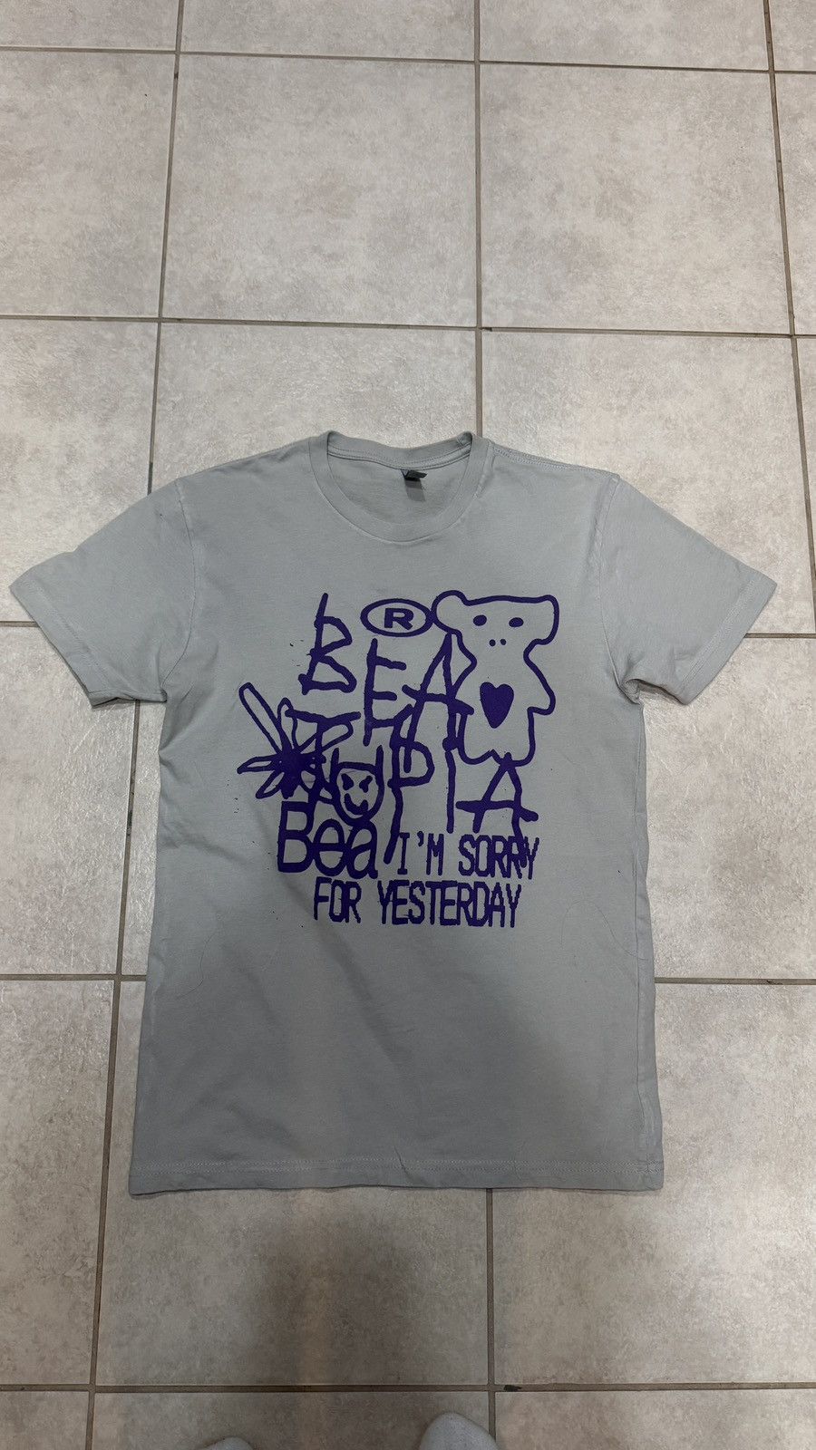 Other Beabadoobee Beatopia 2022 Merch T-Shirt Size S / US 4 / IT 40 - 1 Thumbnail